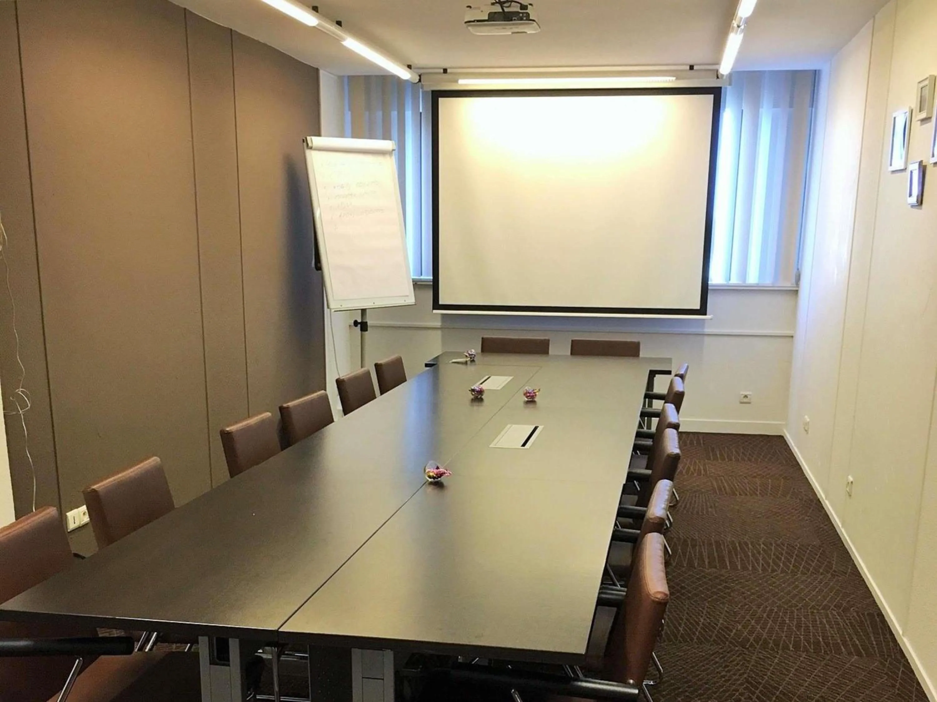 Meeting/conference room in Pullman Bordeaux Lac
