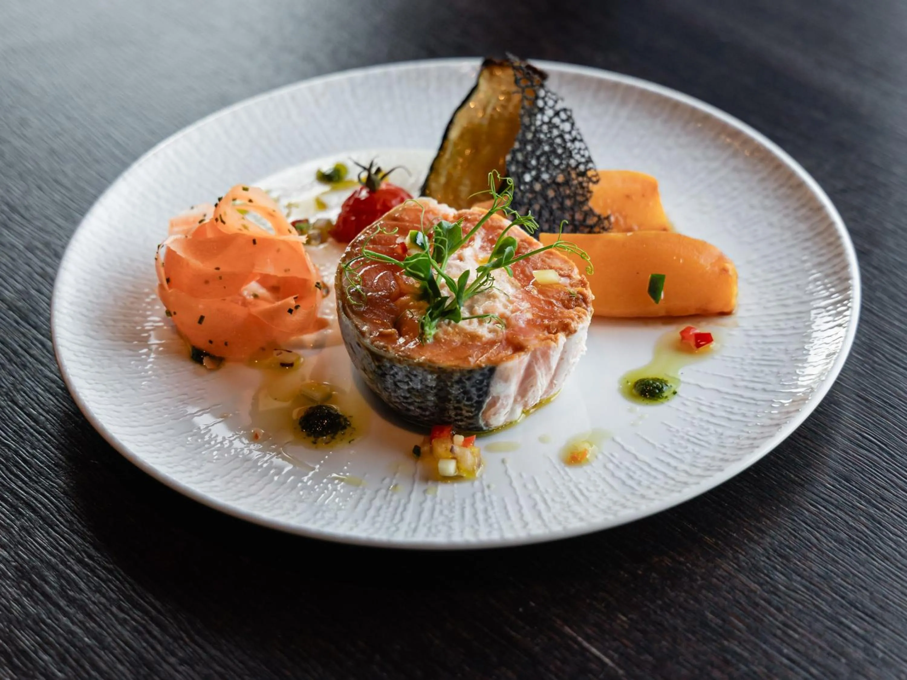 Restaurant/places to eat in Pullman Bordeaux Lac