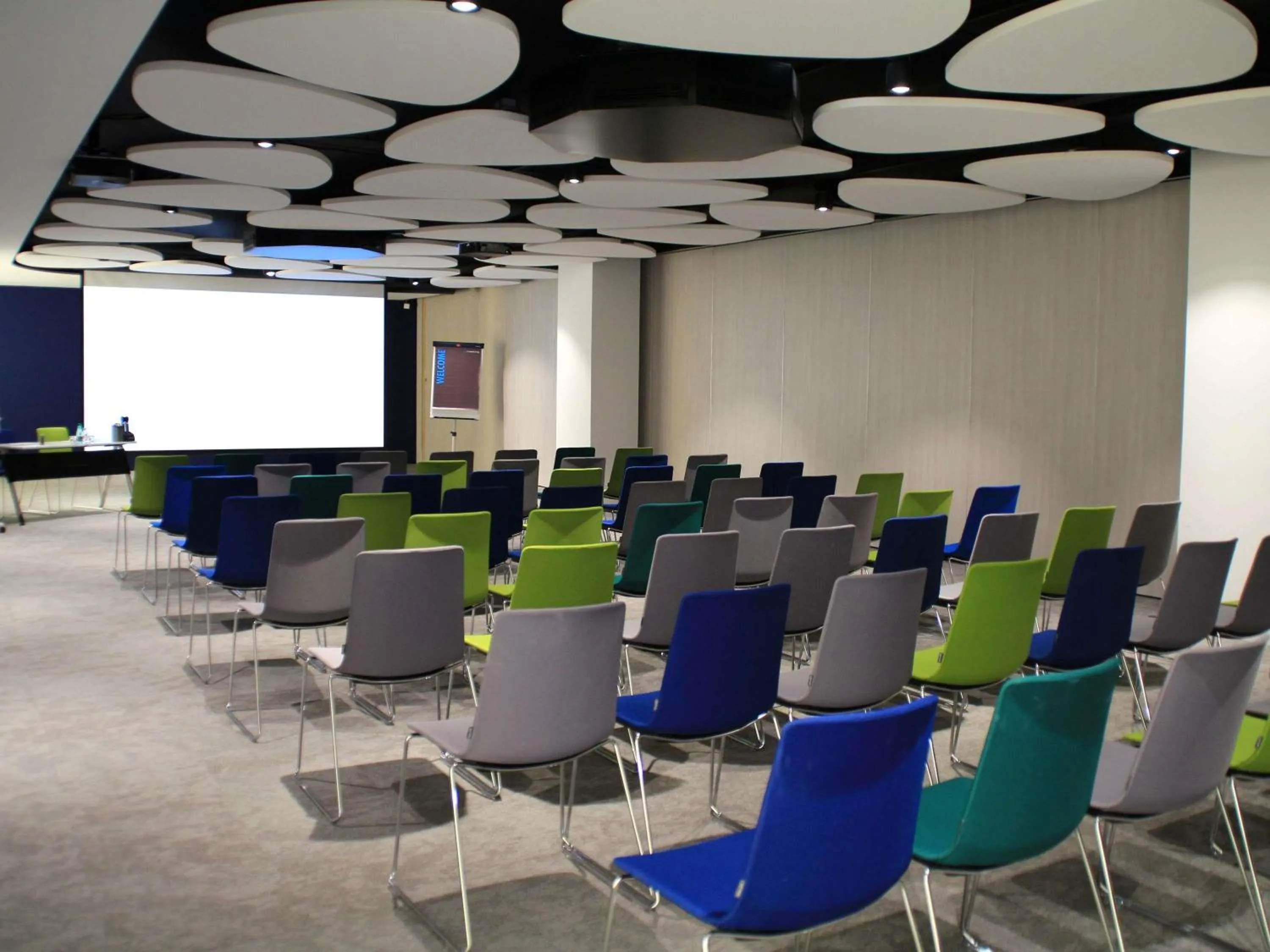 Meeting/conference room in Pullman Bordeaux Lac