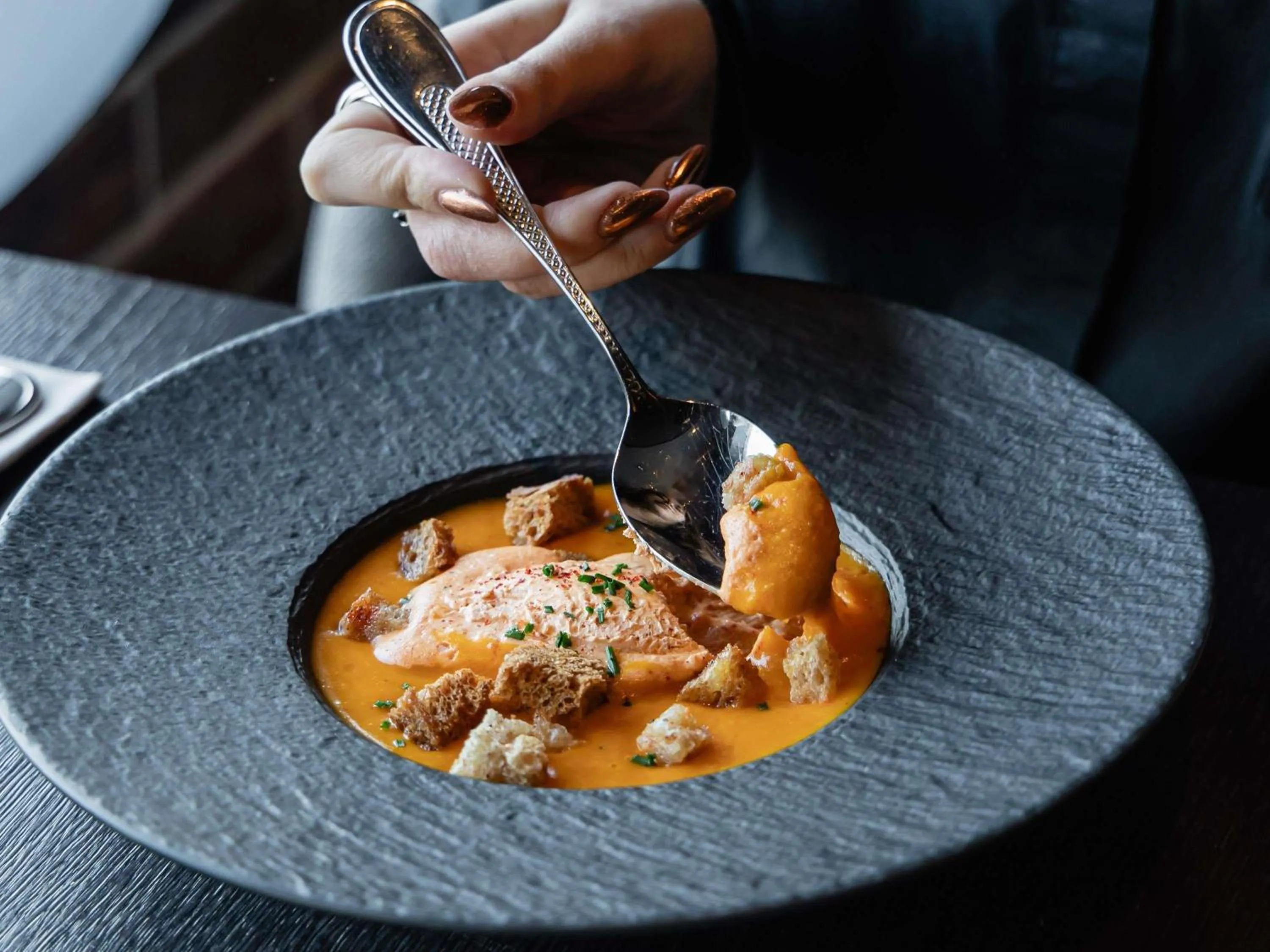 Restaurant/places to eat in Pullman Bordeaux Lac