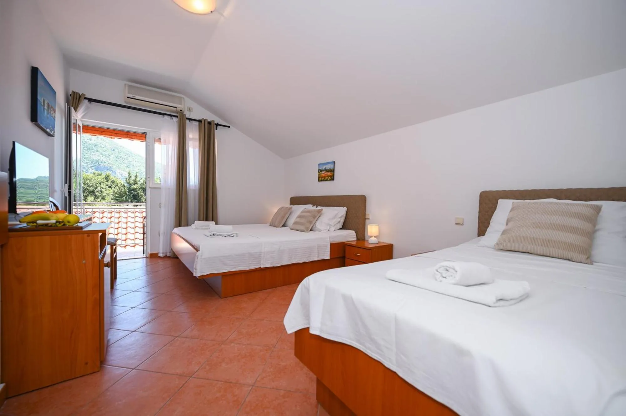 Bed in Beach House Poseydon