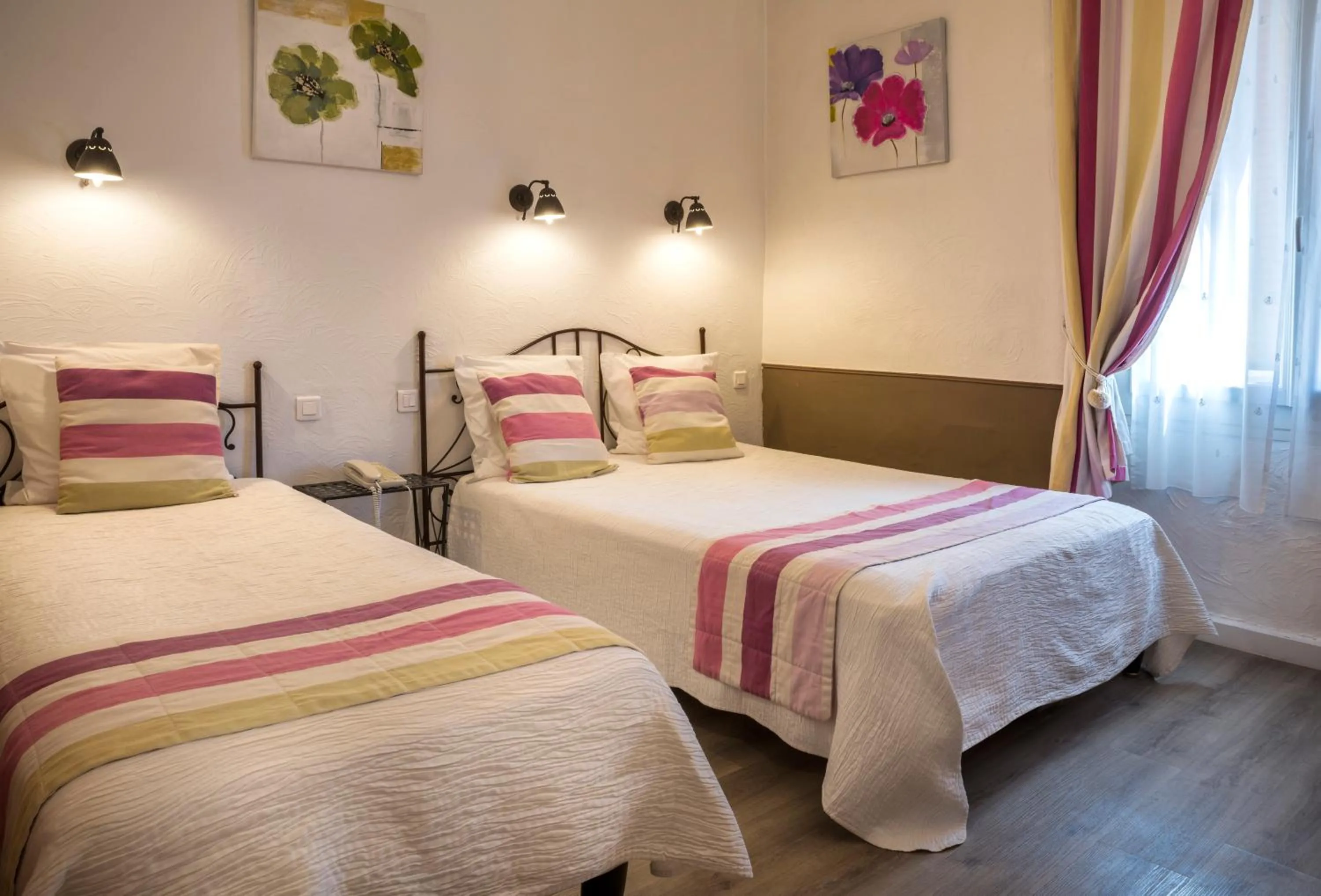 Bedroom, Bed in Hotel Toppin