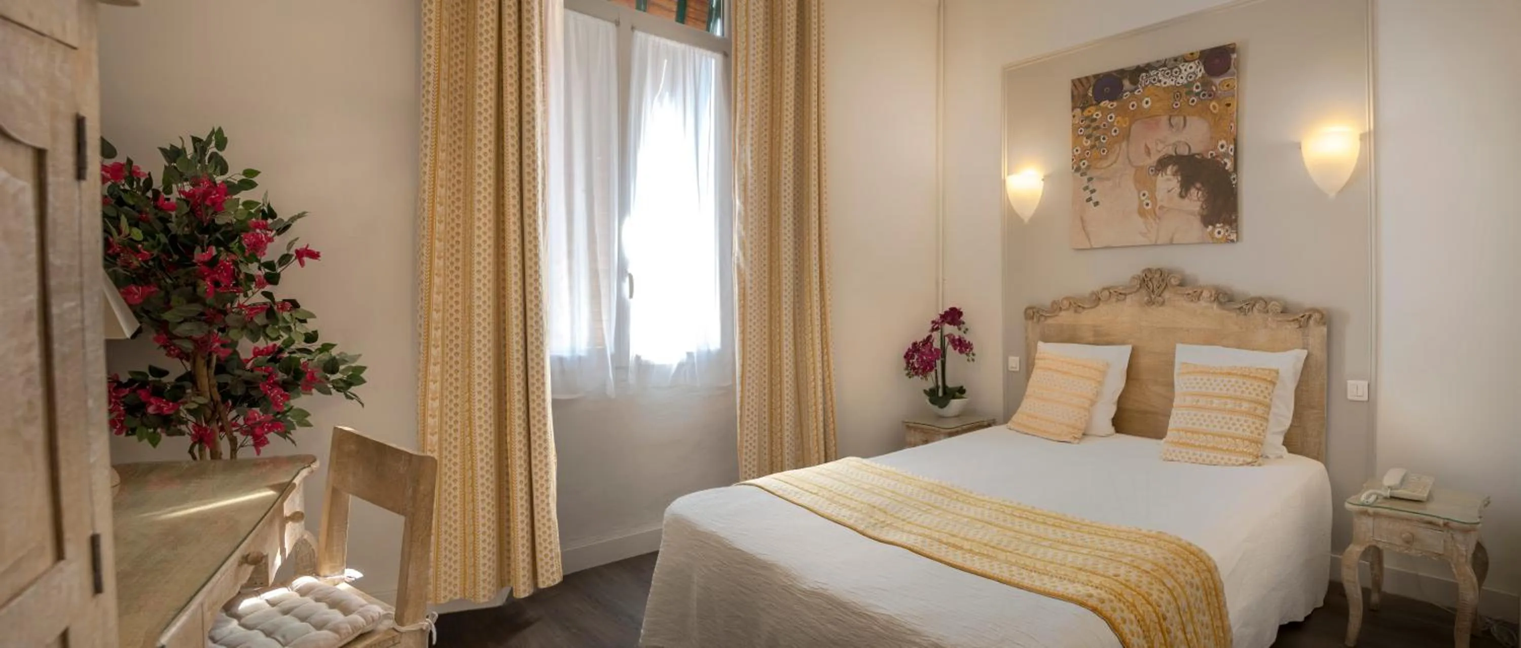 Bedroom, Bed in Hotel Toppin