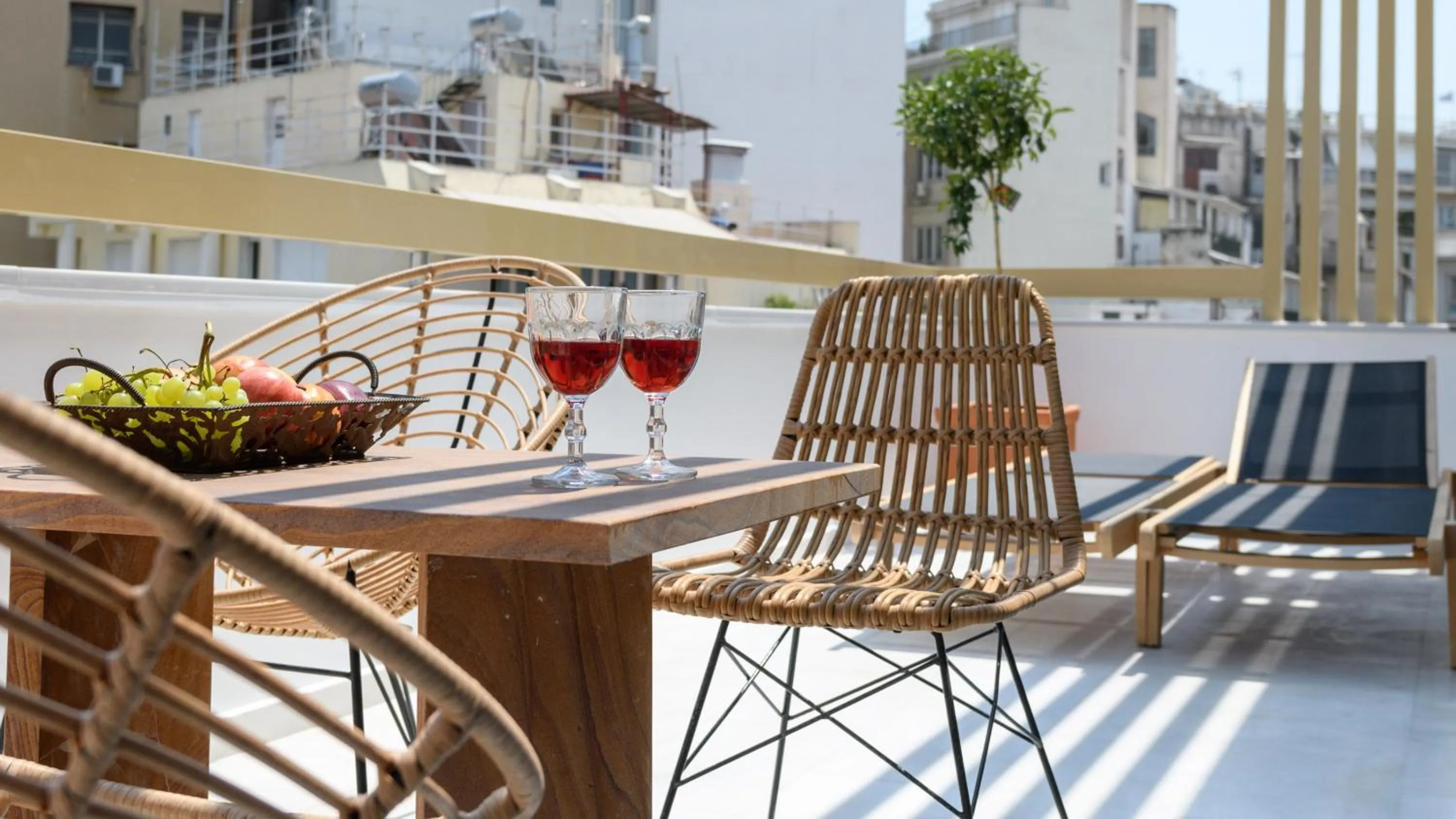 Patio in Fos DownTown Suites