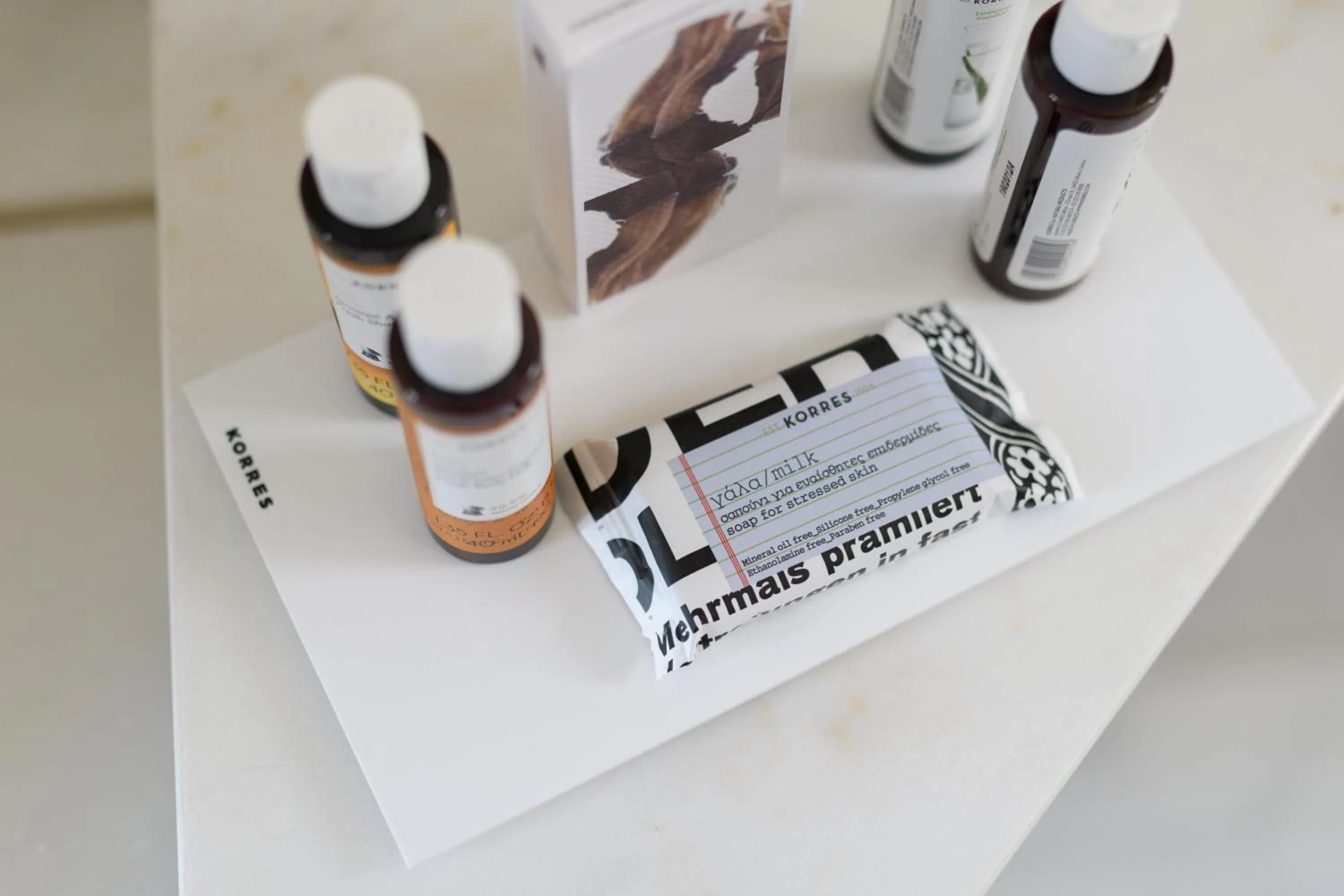 Bathroom in Fos DownTown Suites