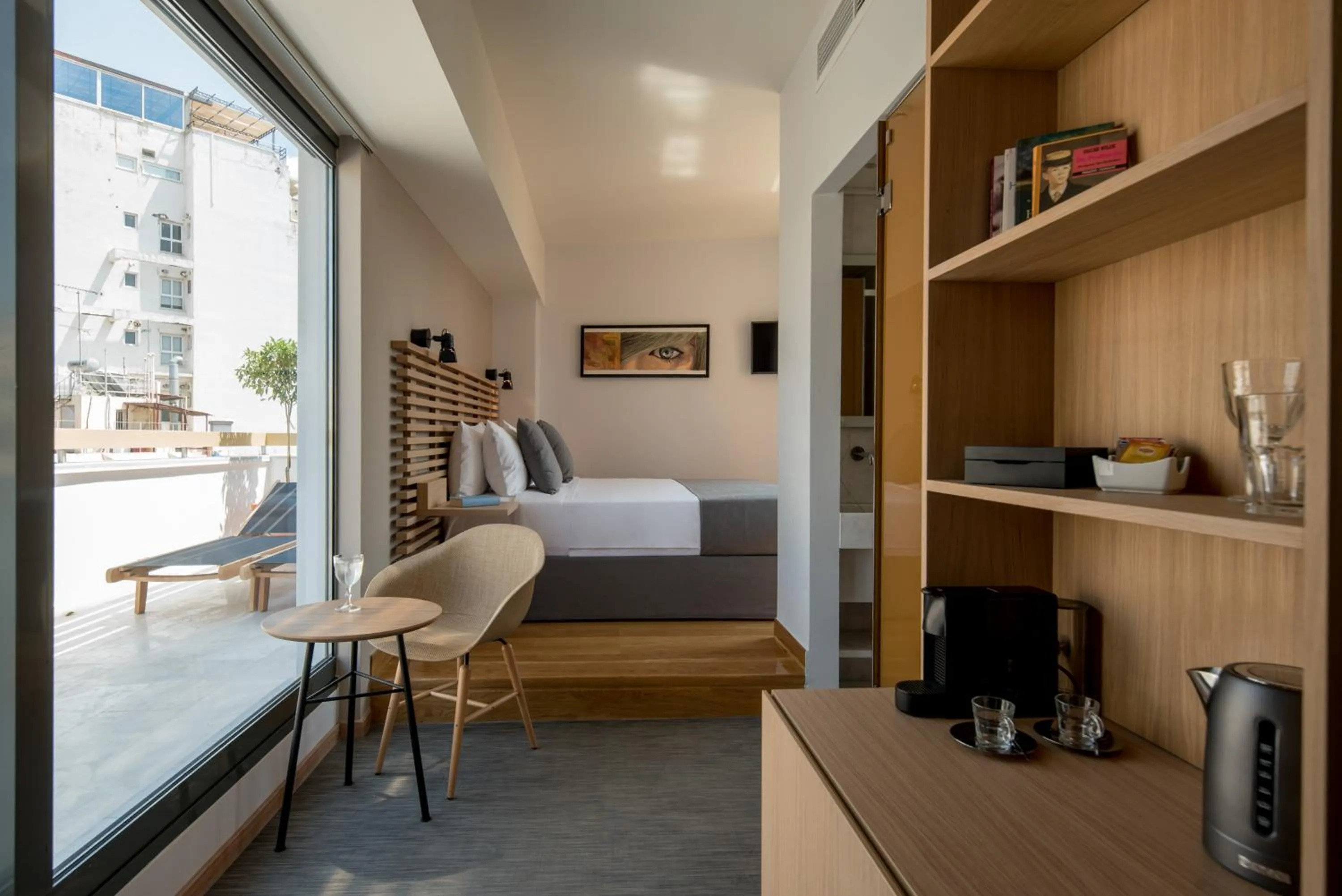 Photo of the whole room, Bed in Fos DownTown Suites