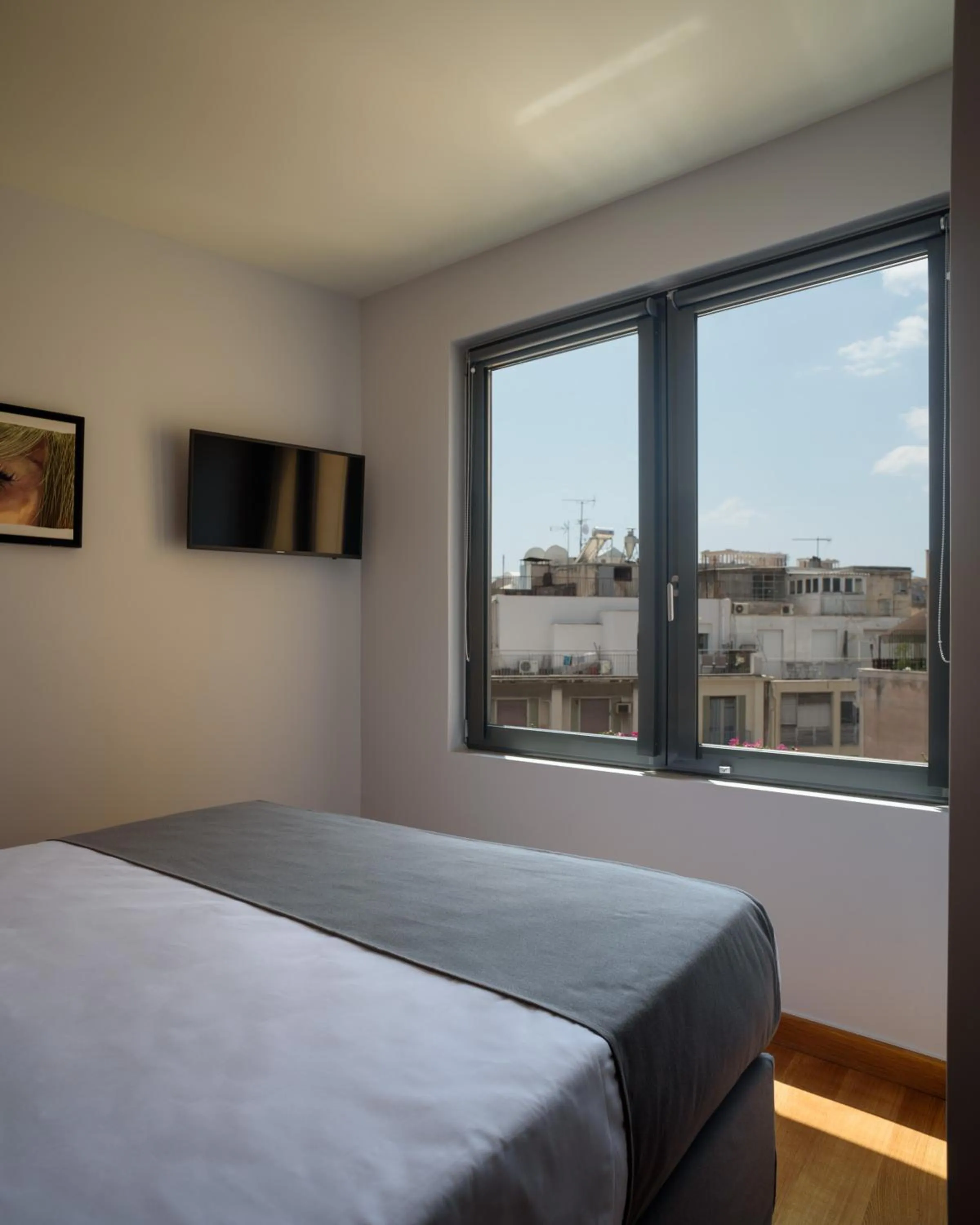 Nearby landmark, Bed in Fos DownTown Suites