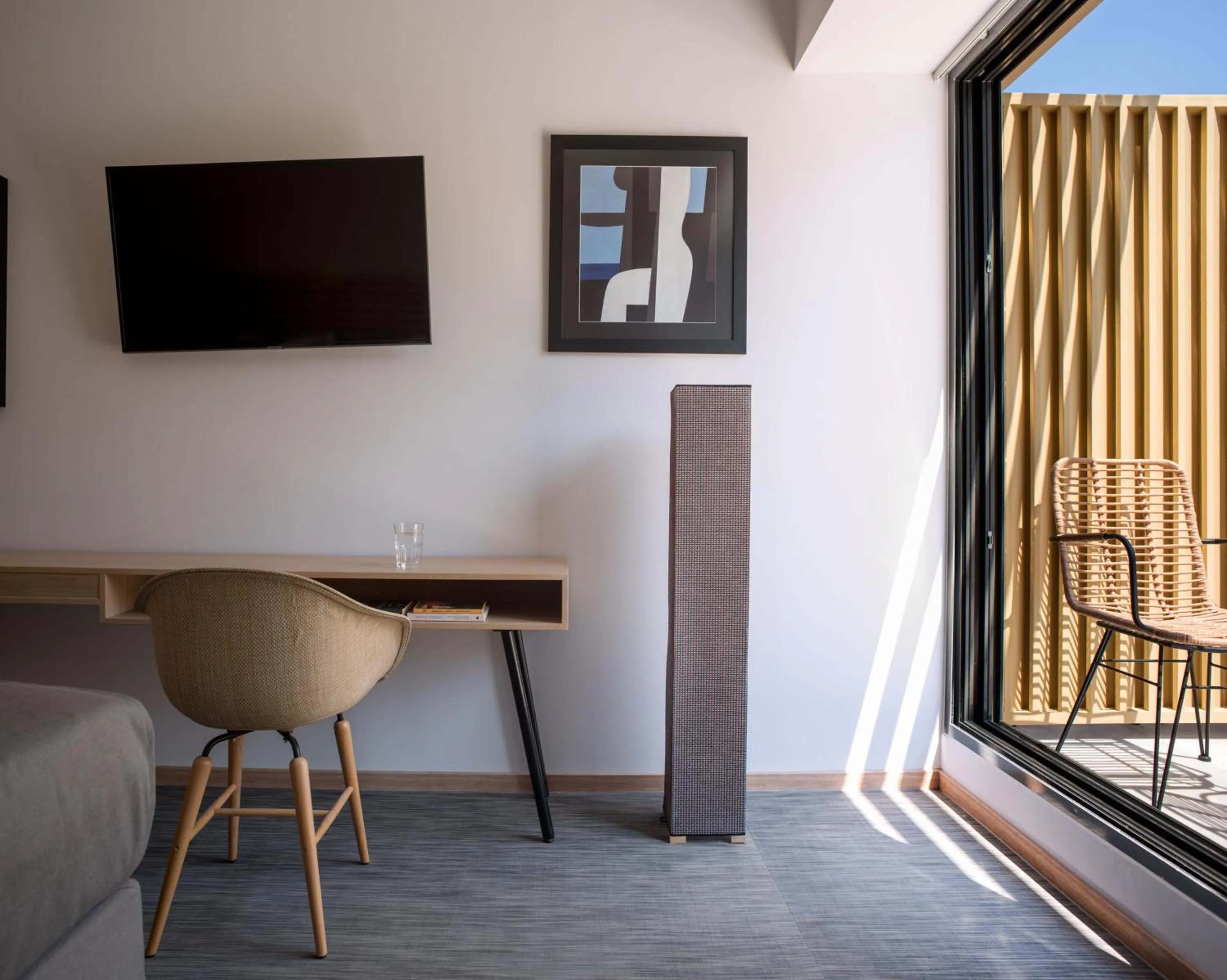 Day in Fos DownTown Suites