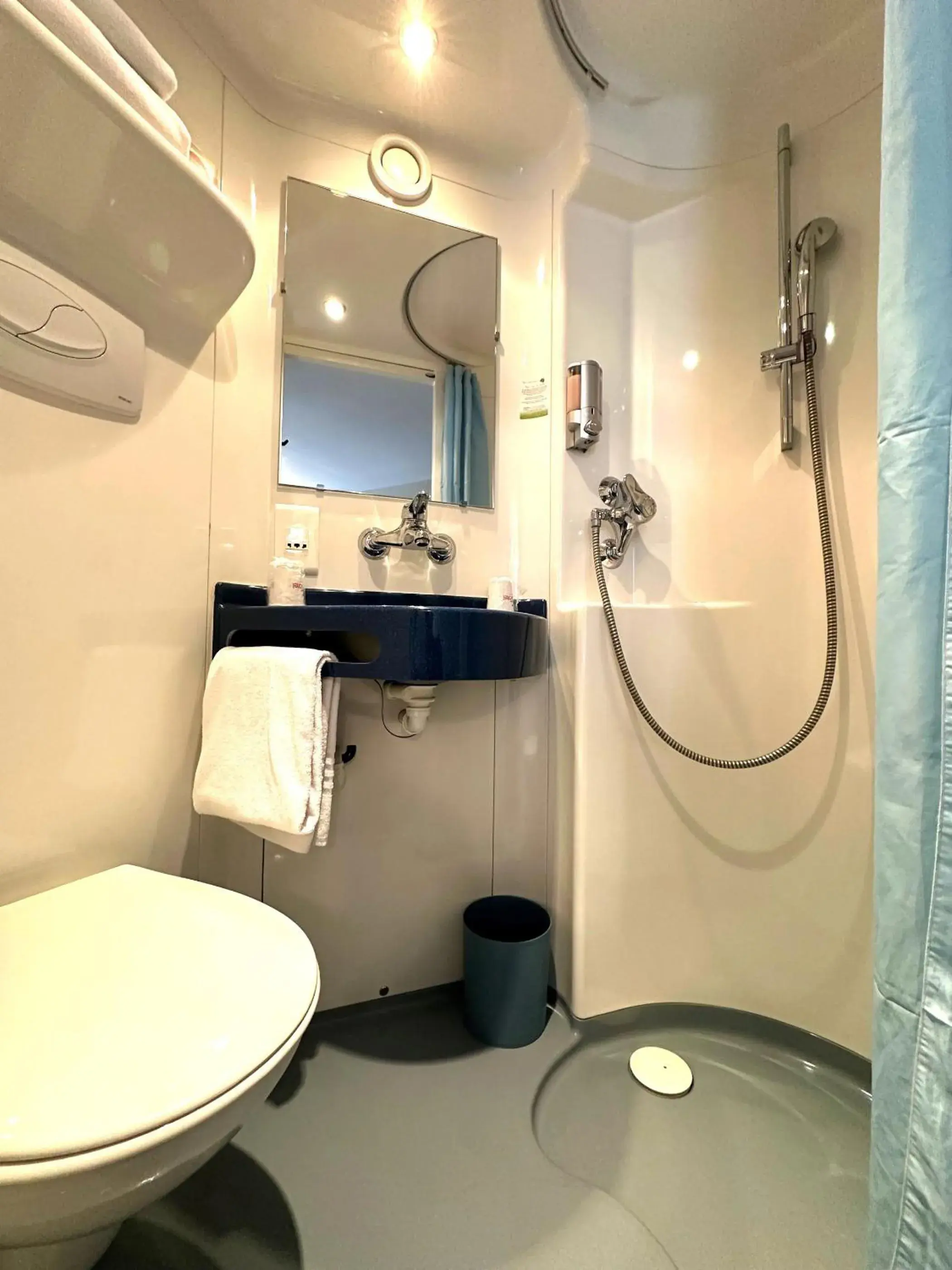 Double Room in Fasthotel Toulouse Blagnac Aéroport Double Room in Fasthotel Toulouse Blagnac Aéroport