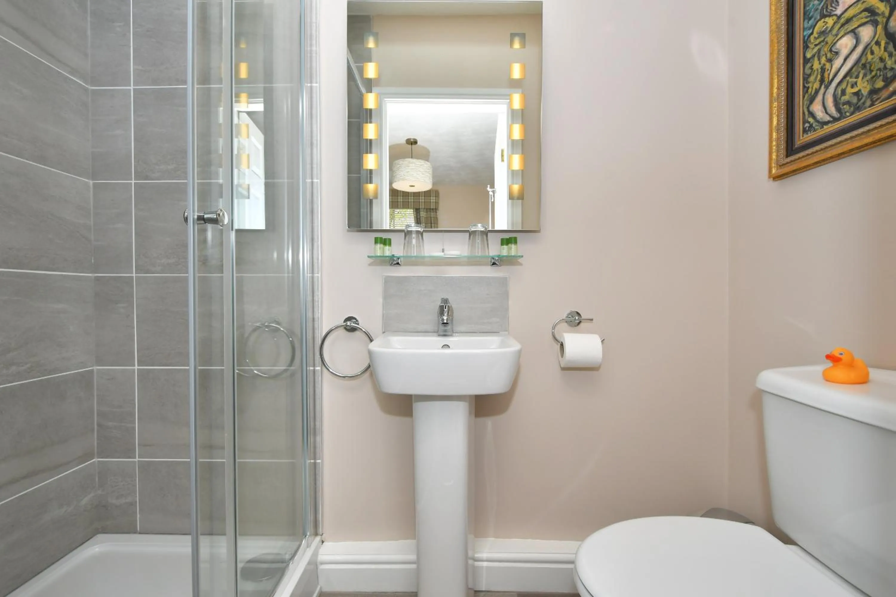 Shower in The Fountain Inn