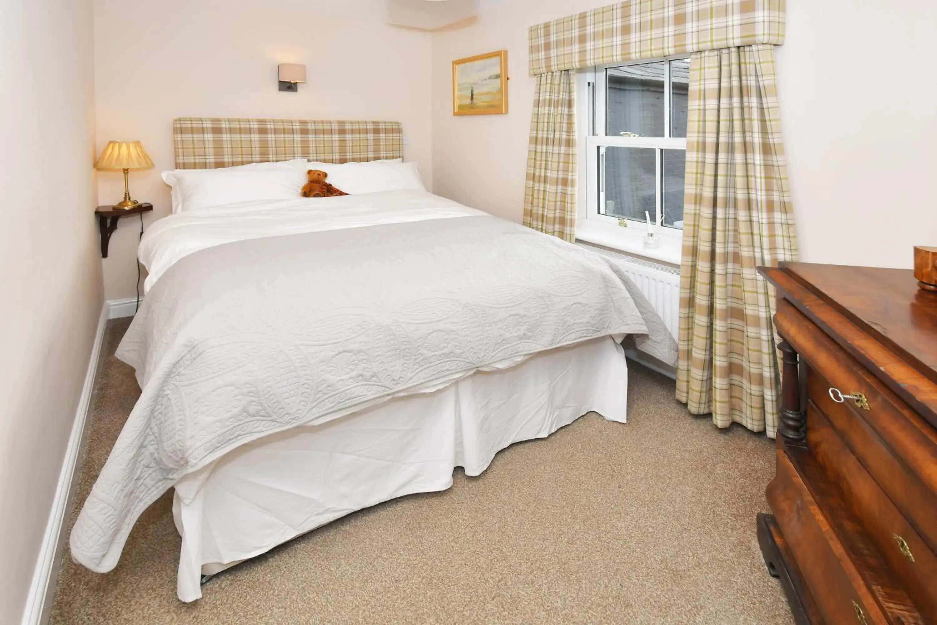Double Room in The Fountain Inn Double Room in The Fountain Inn
