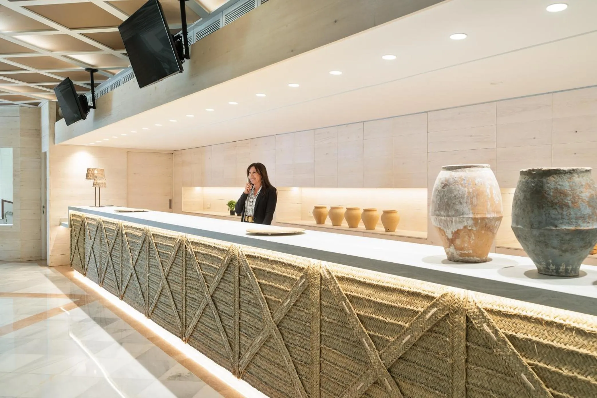 Lobby or reception in Hotel Indalo Park