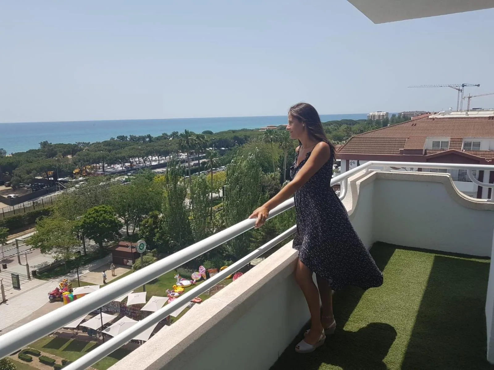 Pool view in Hotel Indalo Park