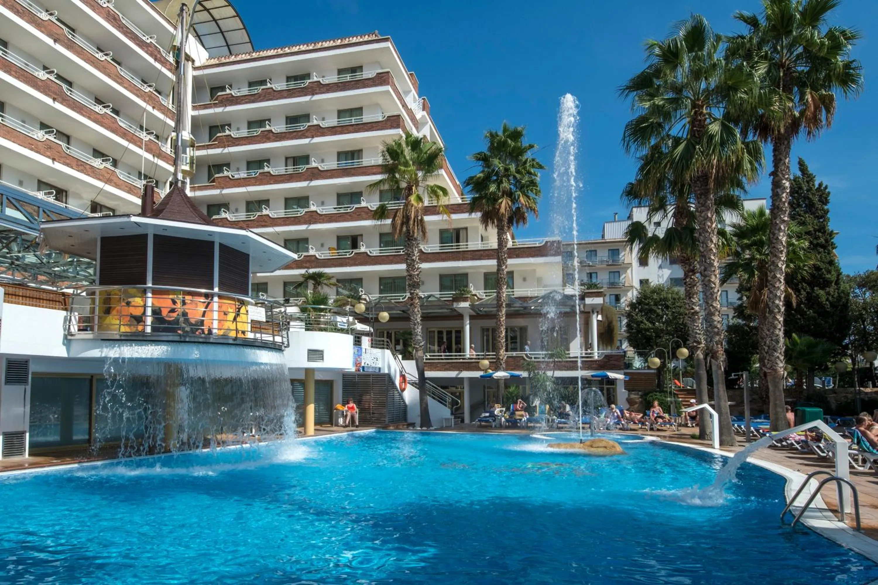 Facade/entrance in Hotel Indalo Park