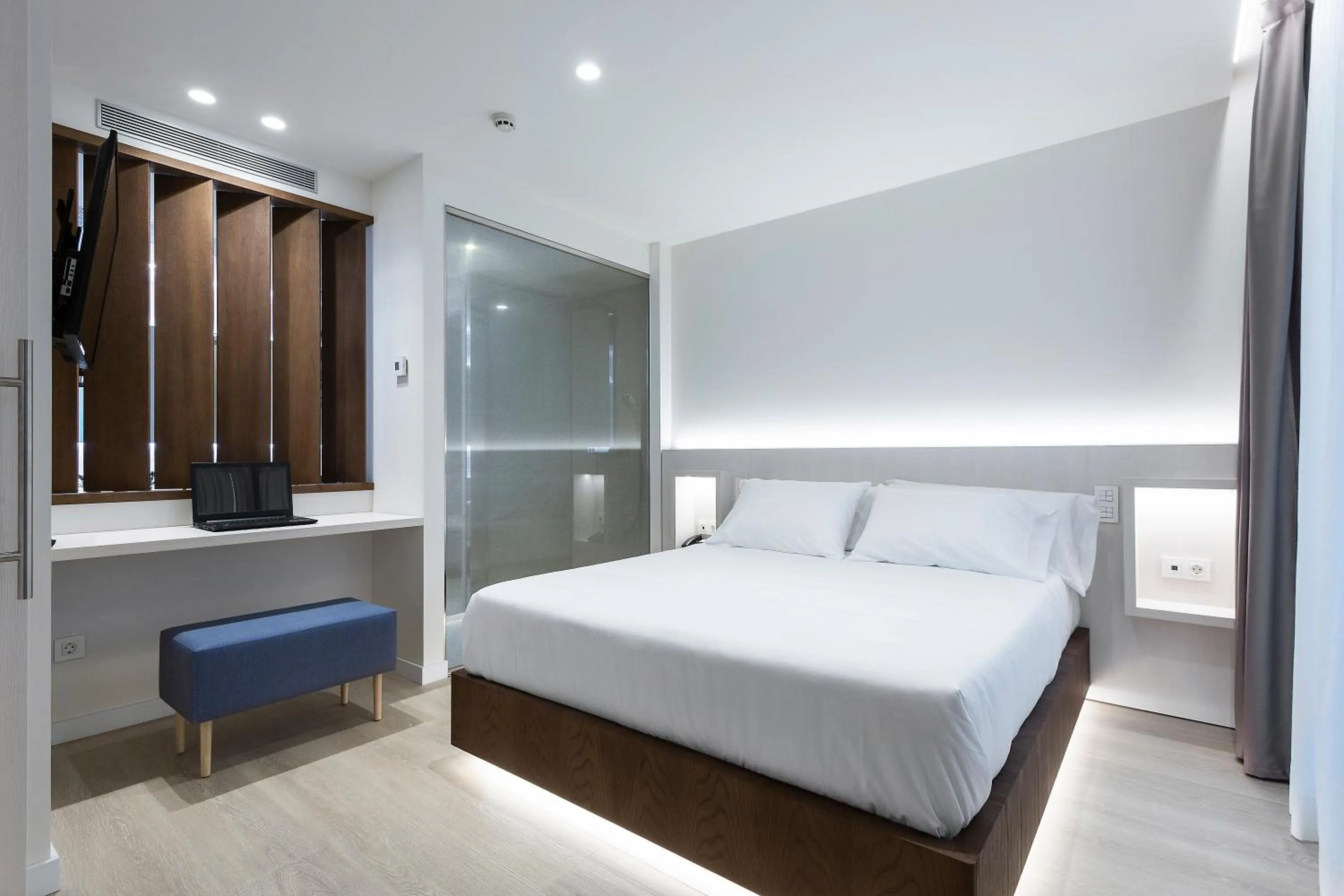 Bed in Hotel Indalo Park