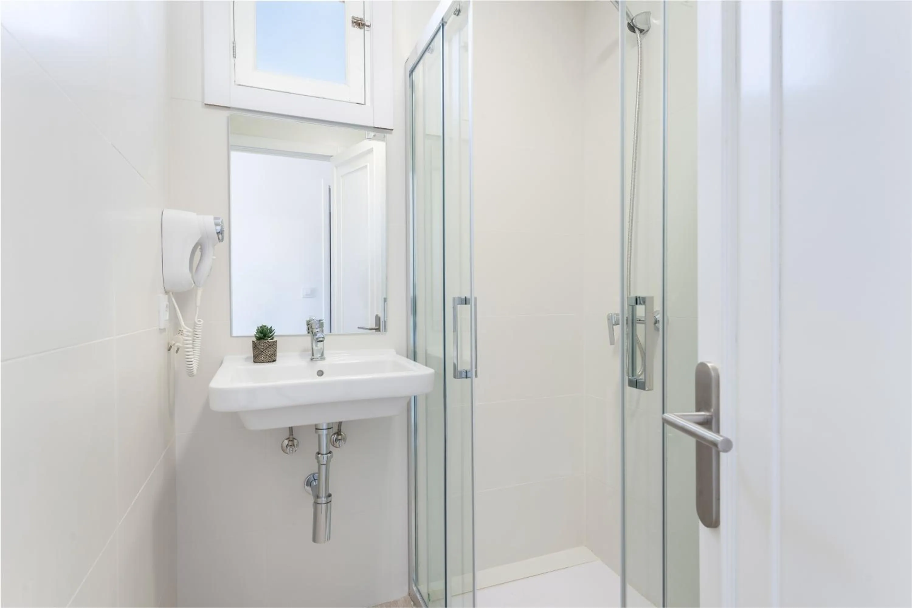 Bathroom in Hostal Talamanca