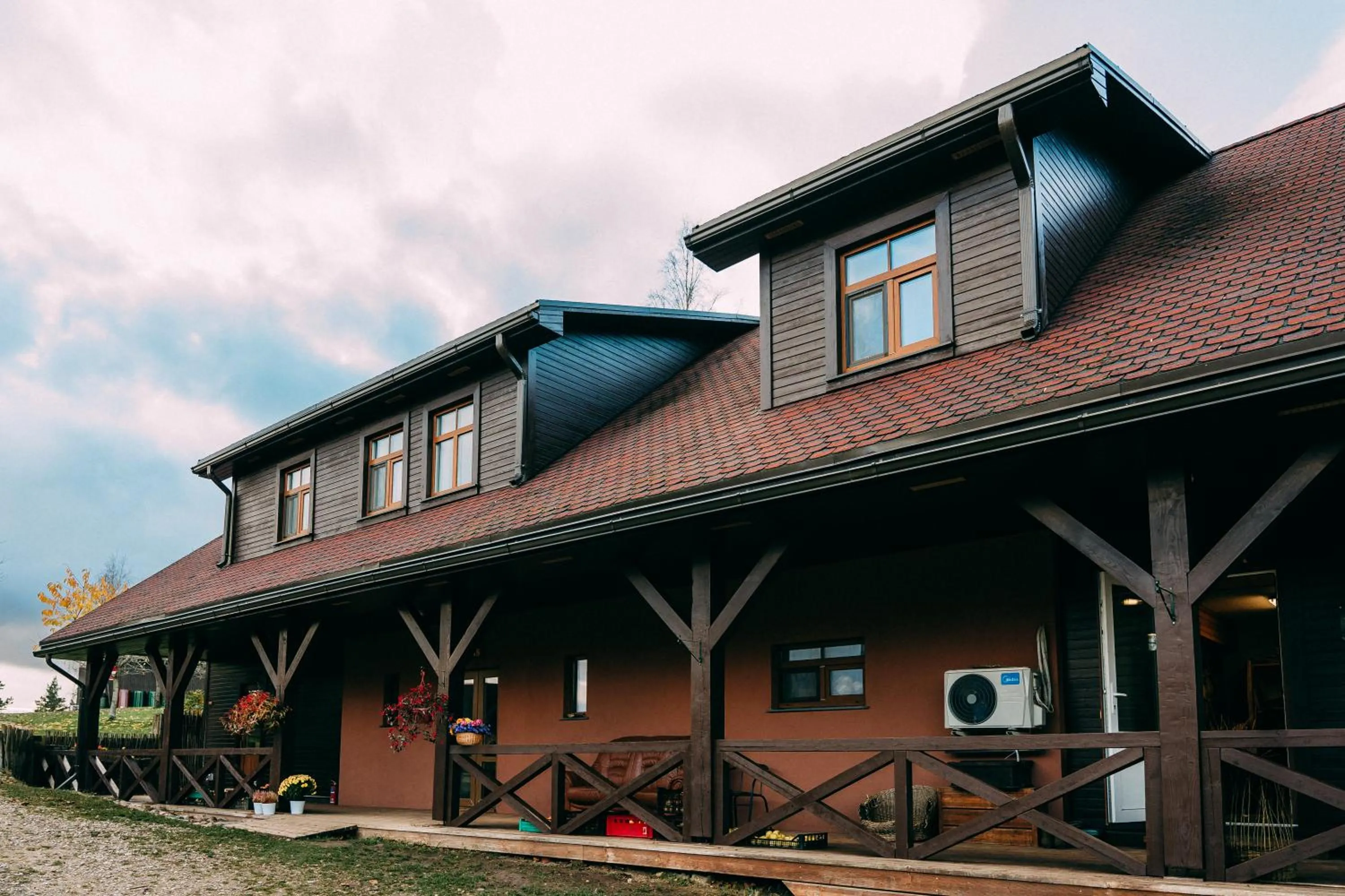 Property building in Weavers' Guest House Kalndaki