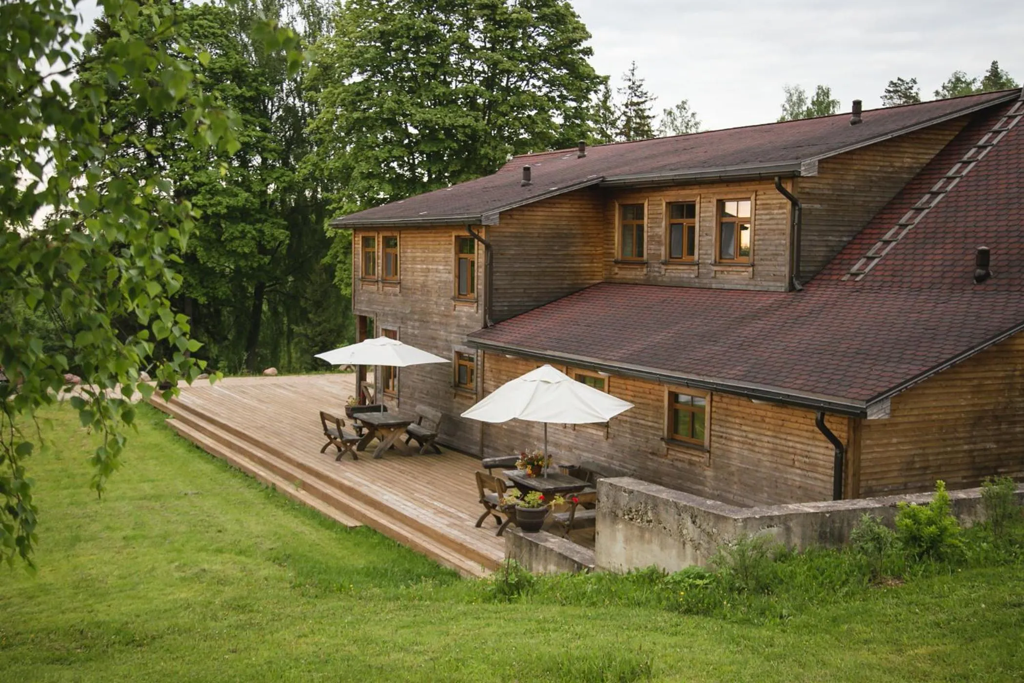 Property building in Weavers' Guest House Kalndaki