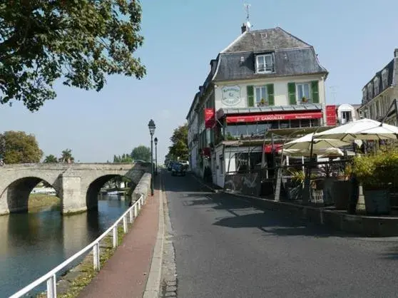 LE CABOUILLET LE CABOUILLET