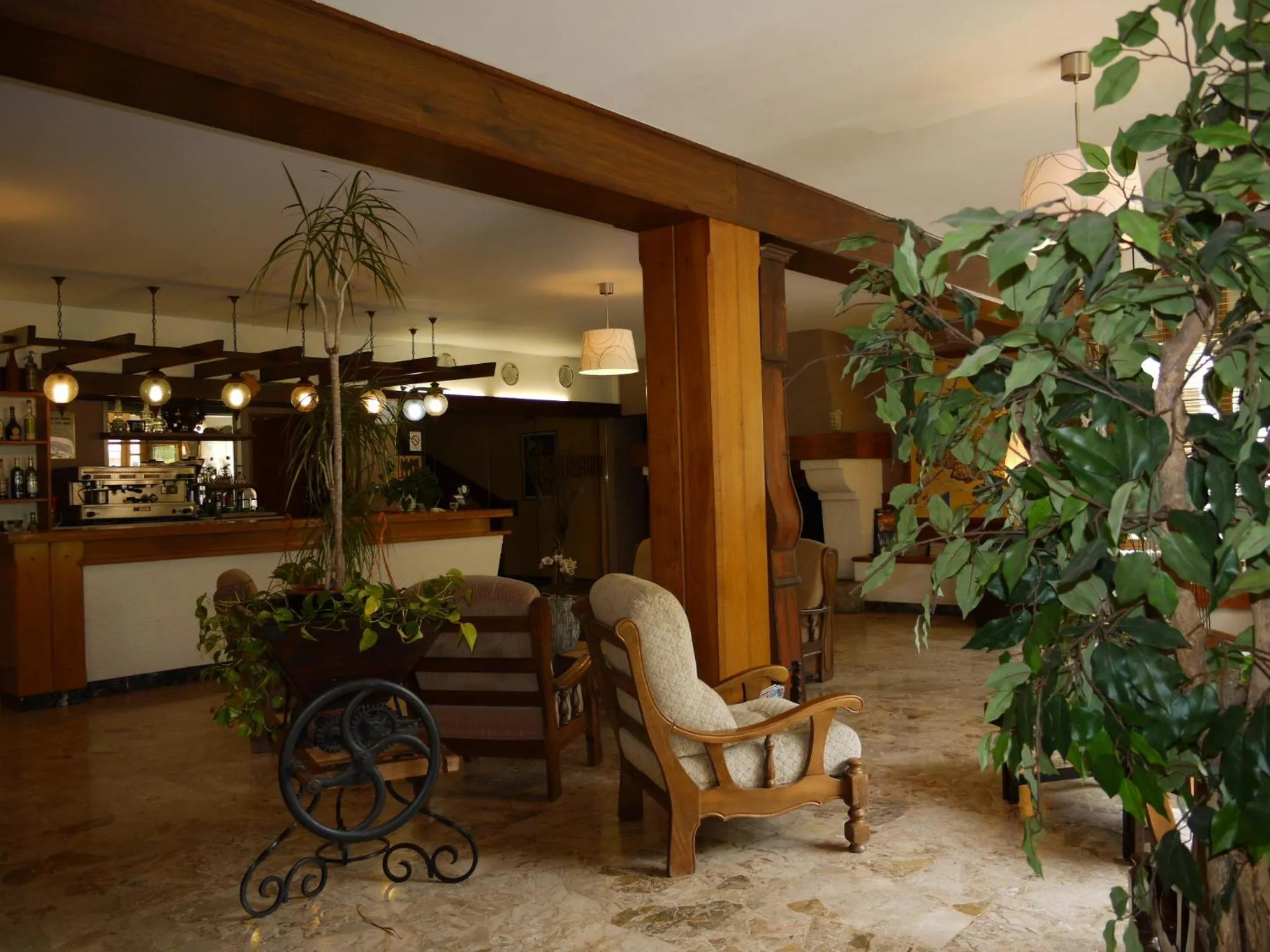 Lobby or reception in Hôtel Le Castelet