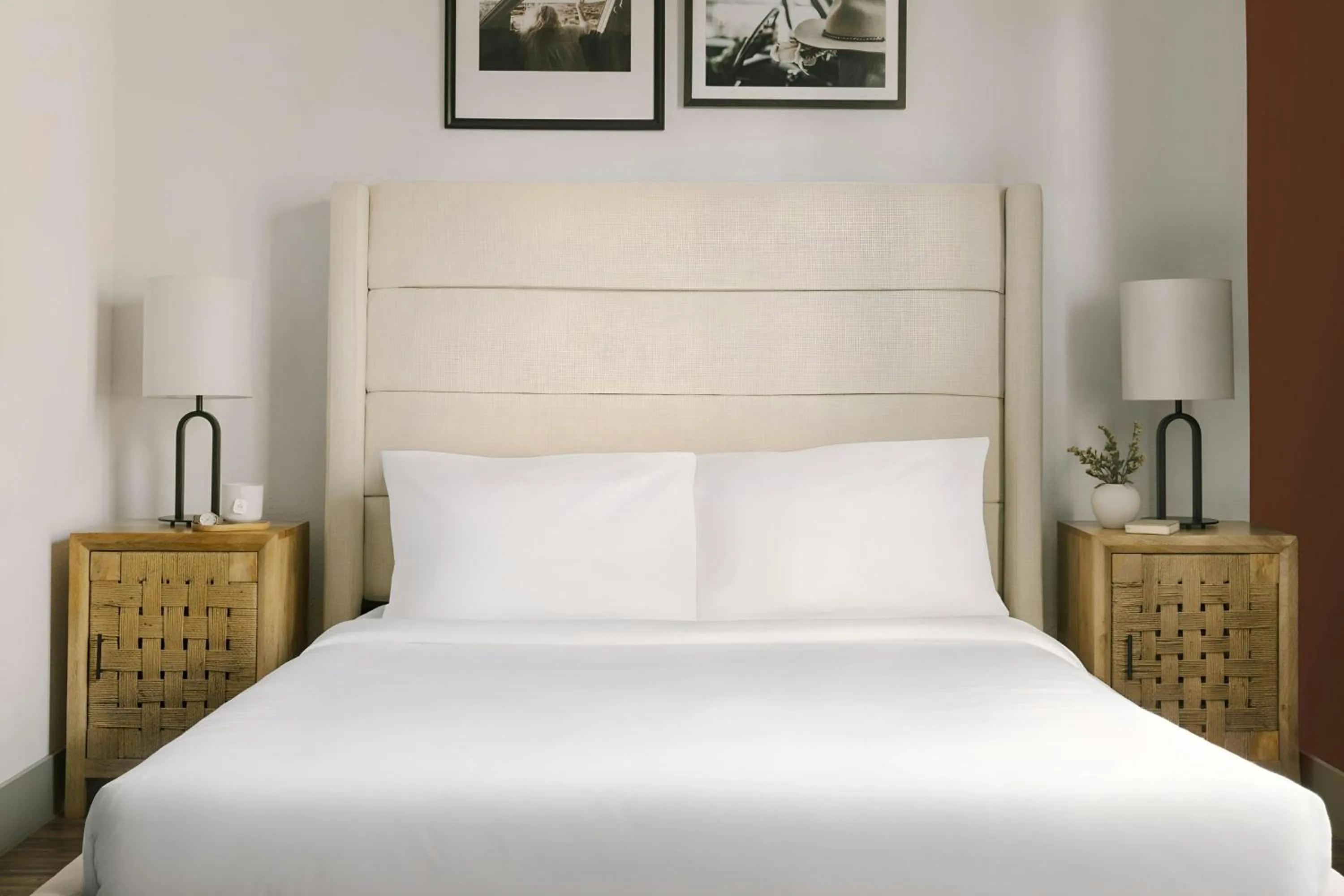 Bedroom, Bed in Sonder by Marriott Bonvoy East 5th Apartments East Austin