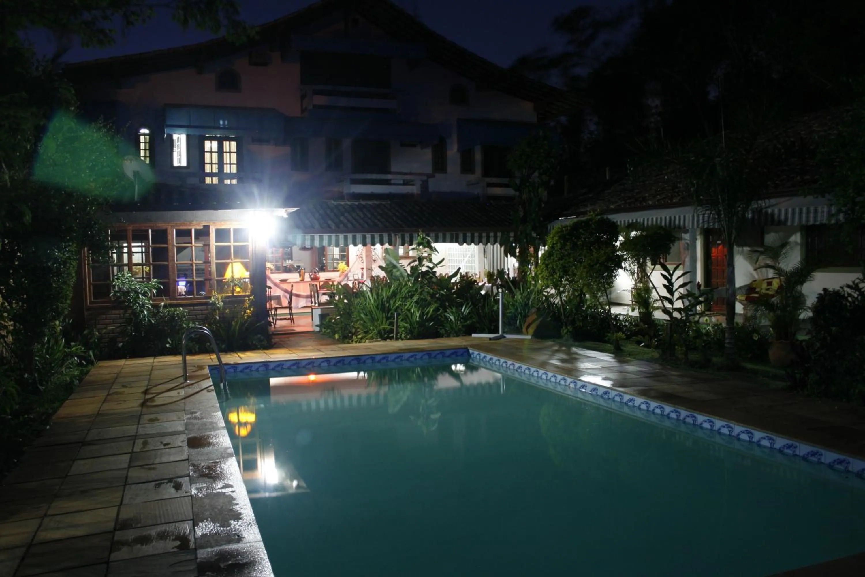 Swimming pool in Pousada do Marujo