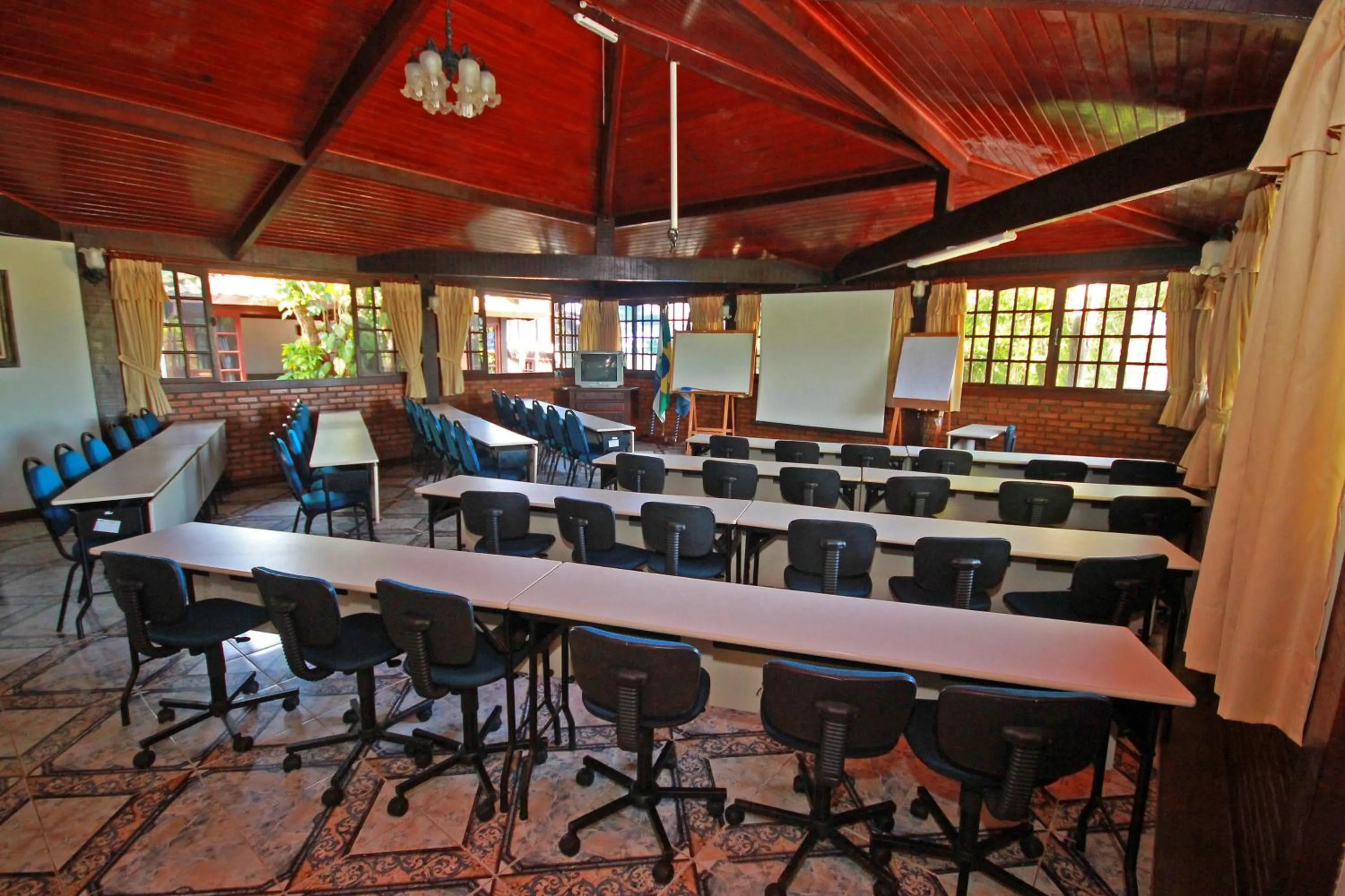 Business facilities in Pousada do Marujo