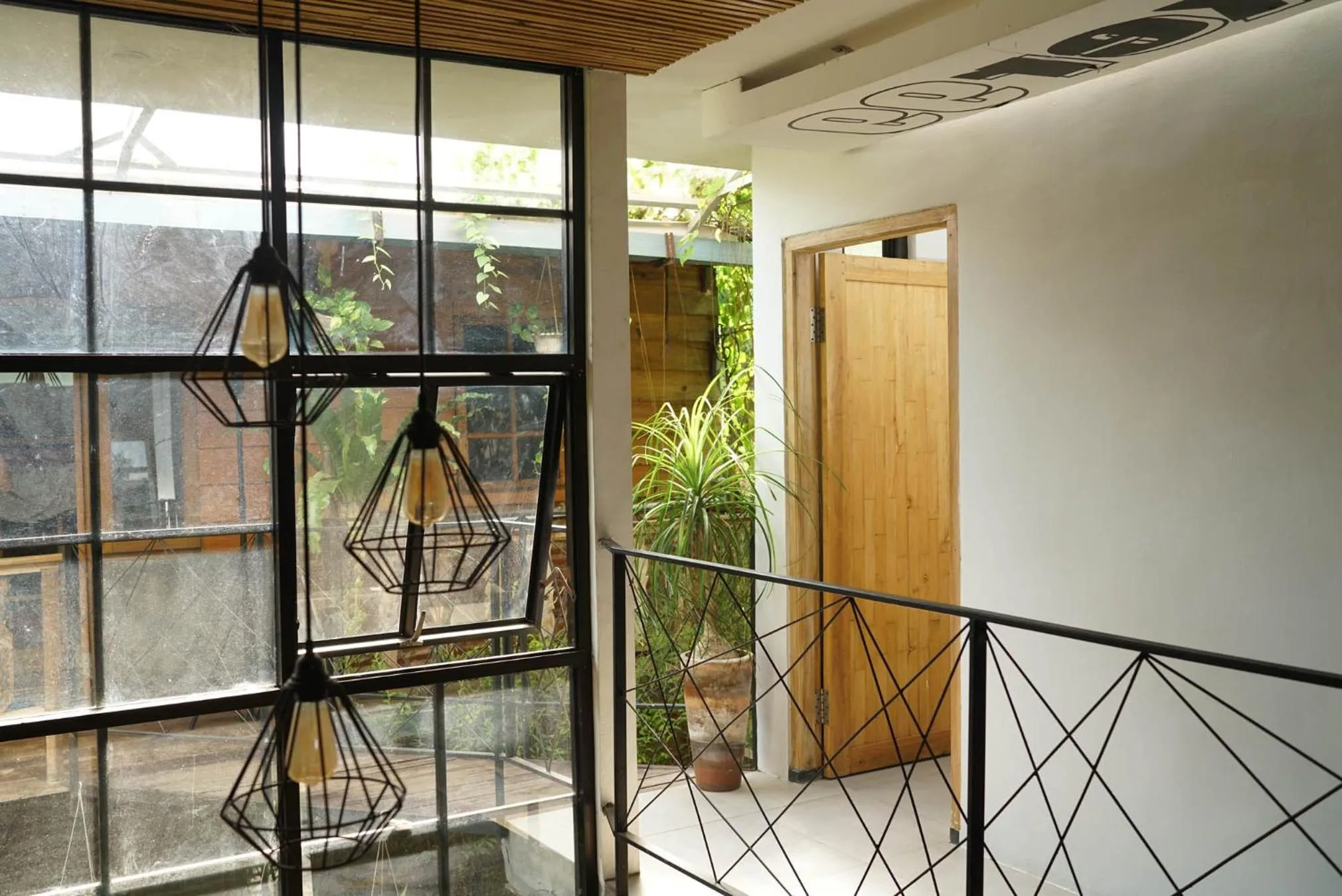 Happy House Bromo backpacker