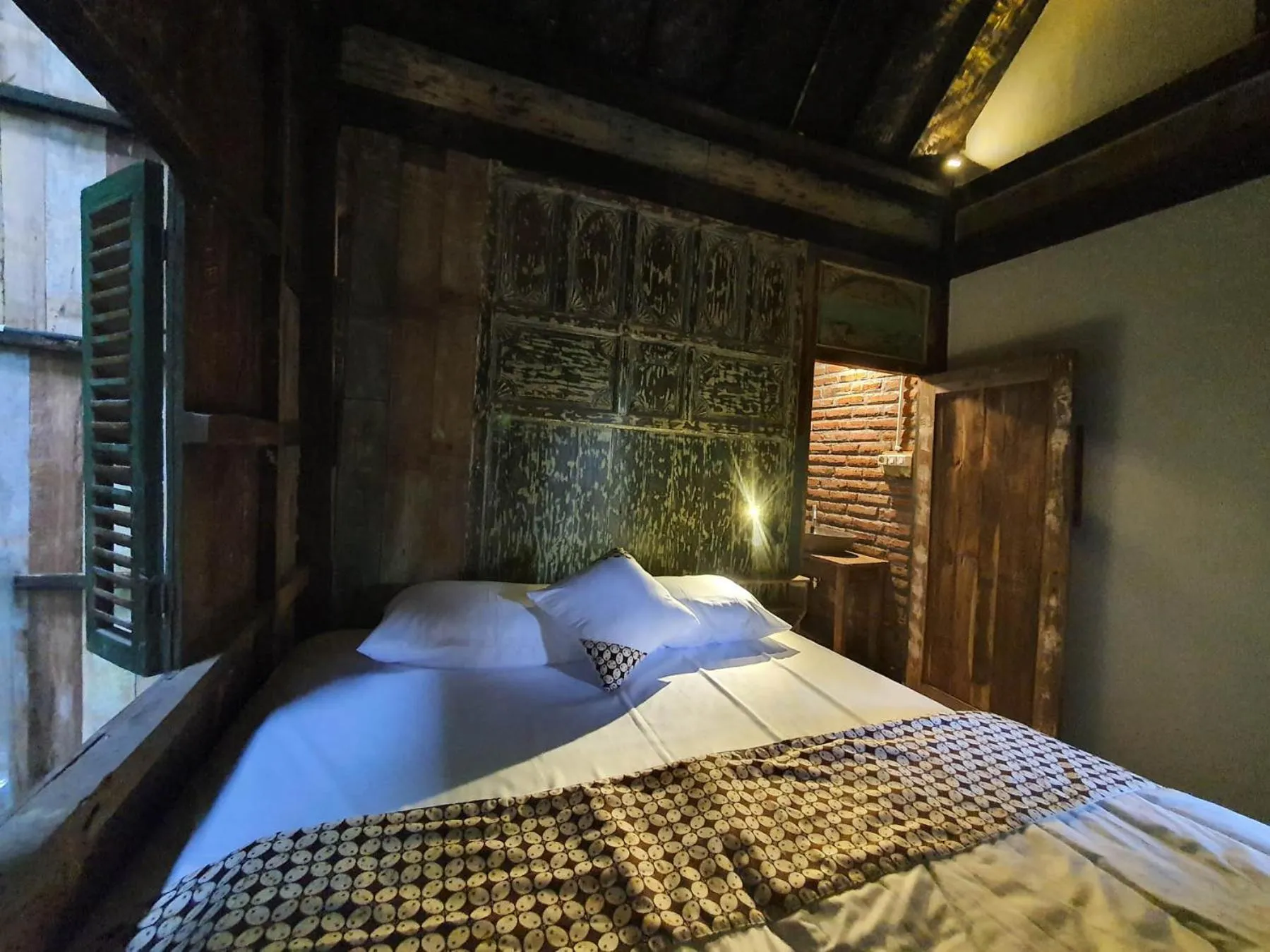 Bed in Happy House Bromo backpacker