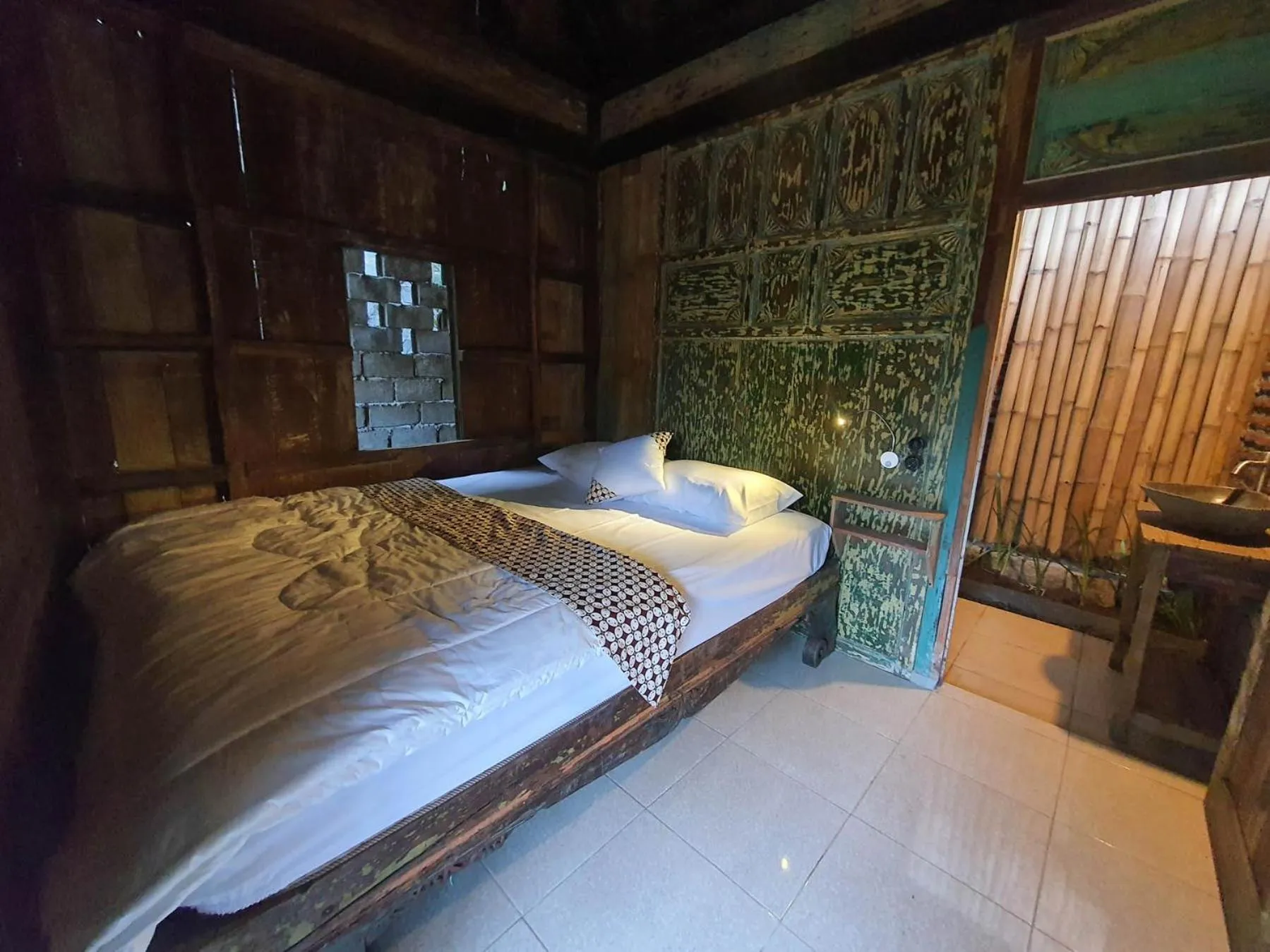 Bed in Happy House Bromo backpacker