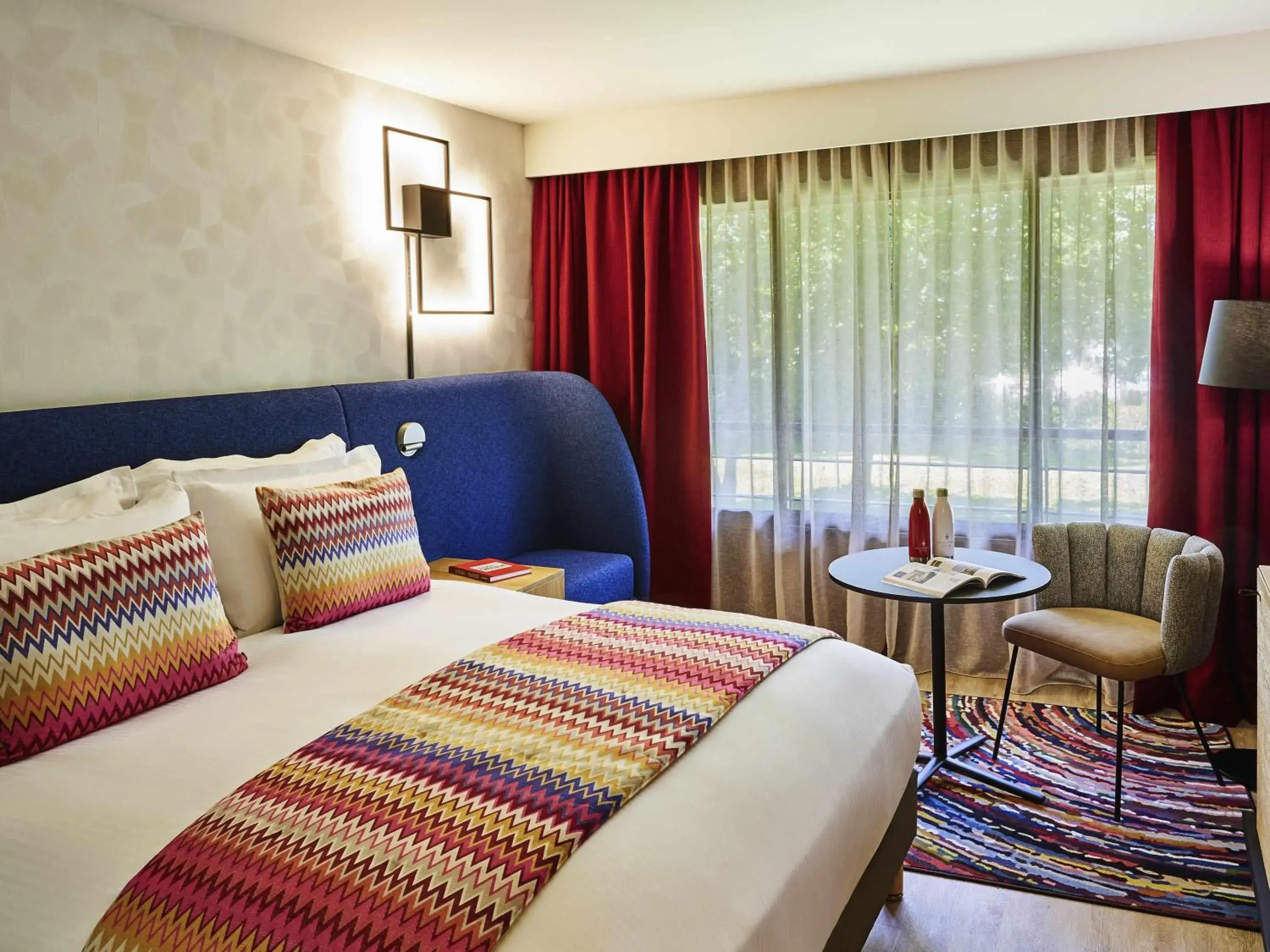 Bedroom, Bed in Cabot Hotel Bordeaux - MGallery Collection Bedroom, Bed in Cabot Hotel Bordeaux - MGallery Collection