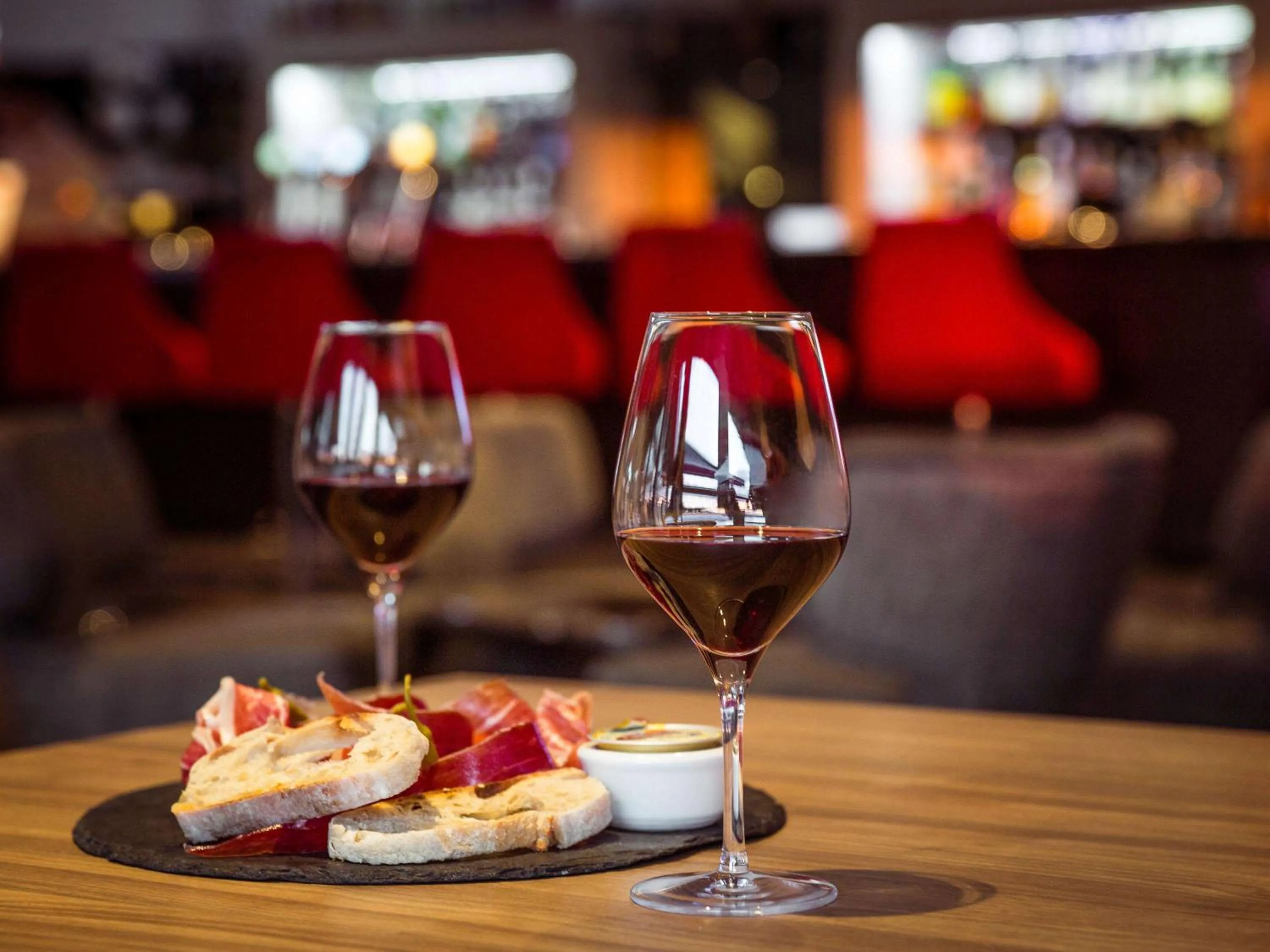 Restaurant/places to eat in Cabot Bordeaux MGallery Collection