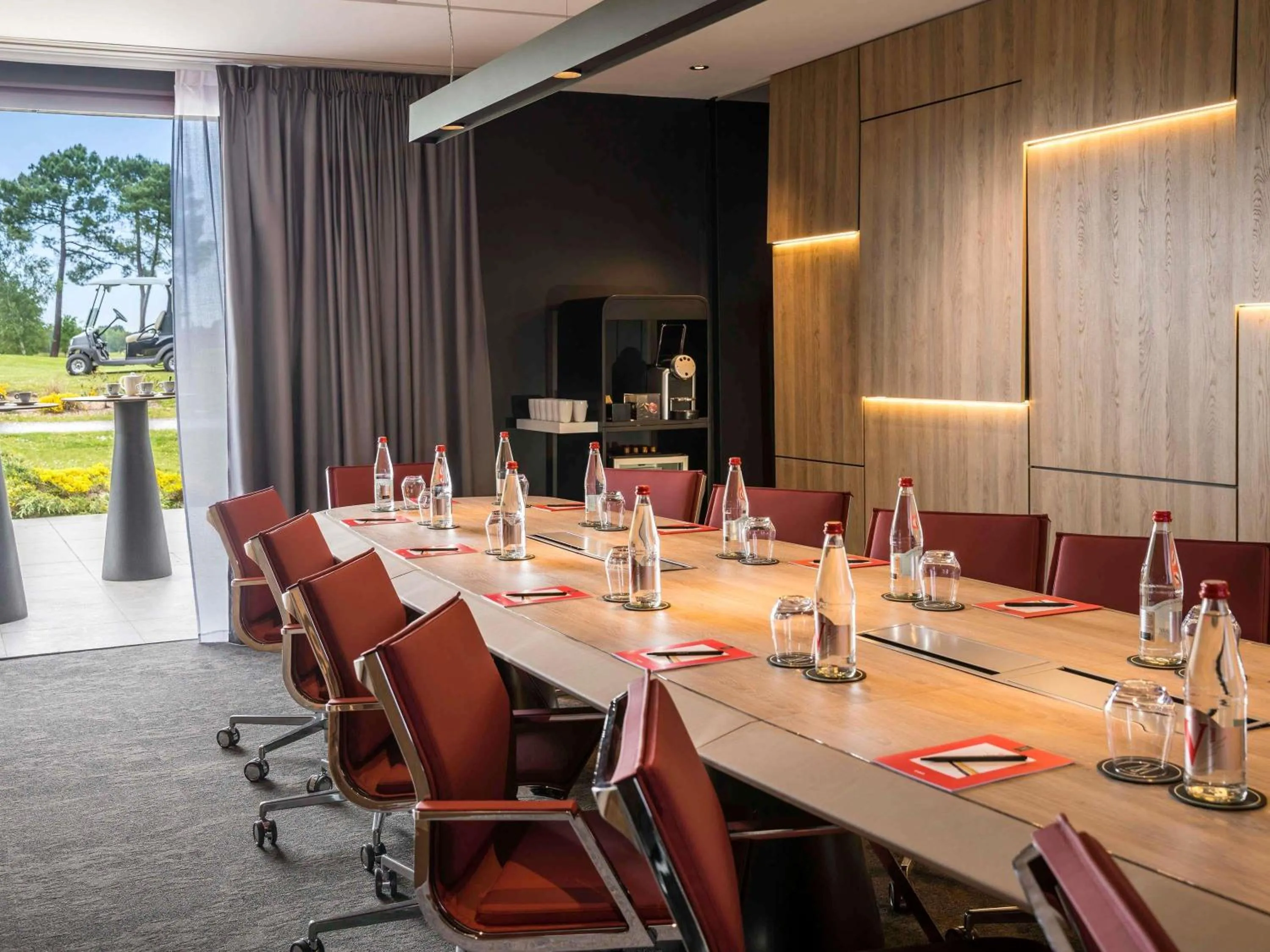 Meeting/conference room in Cabot Hotel Bordeaux - MGallery Collection