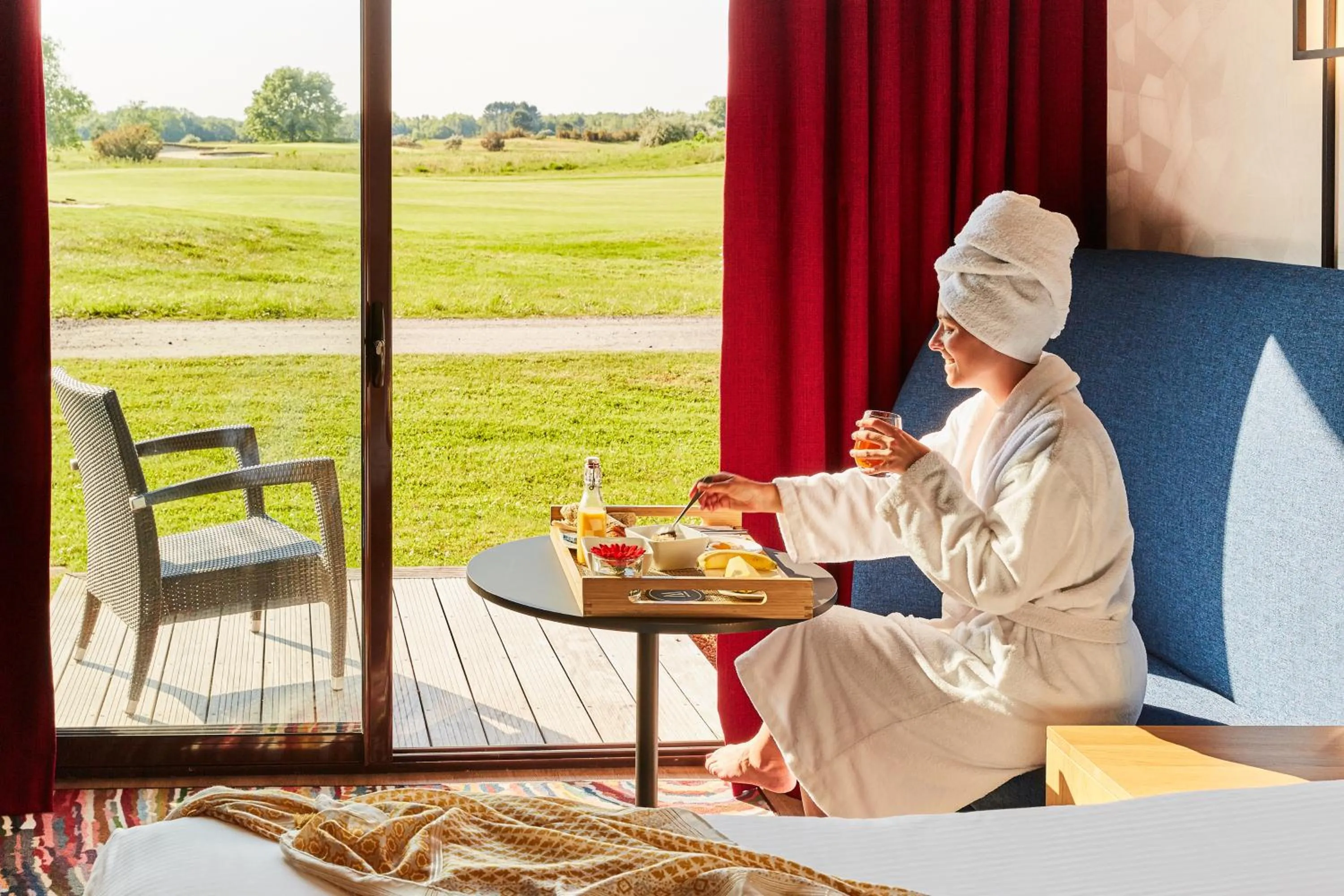 Photo of the whole room in Cabot Bordeaux MGallery Collection