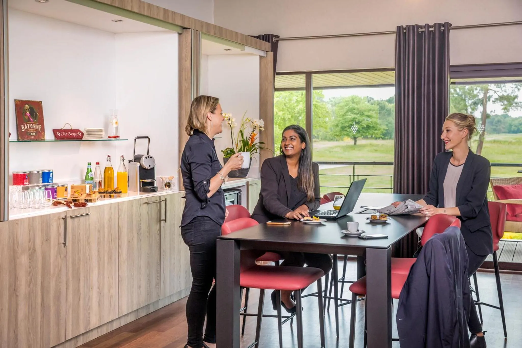 Staff in Cabot Bordeaux MGallery Collection