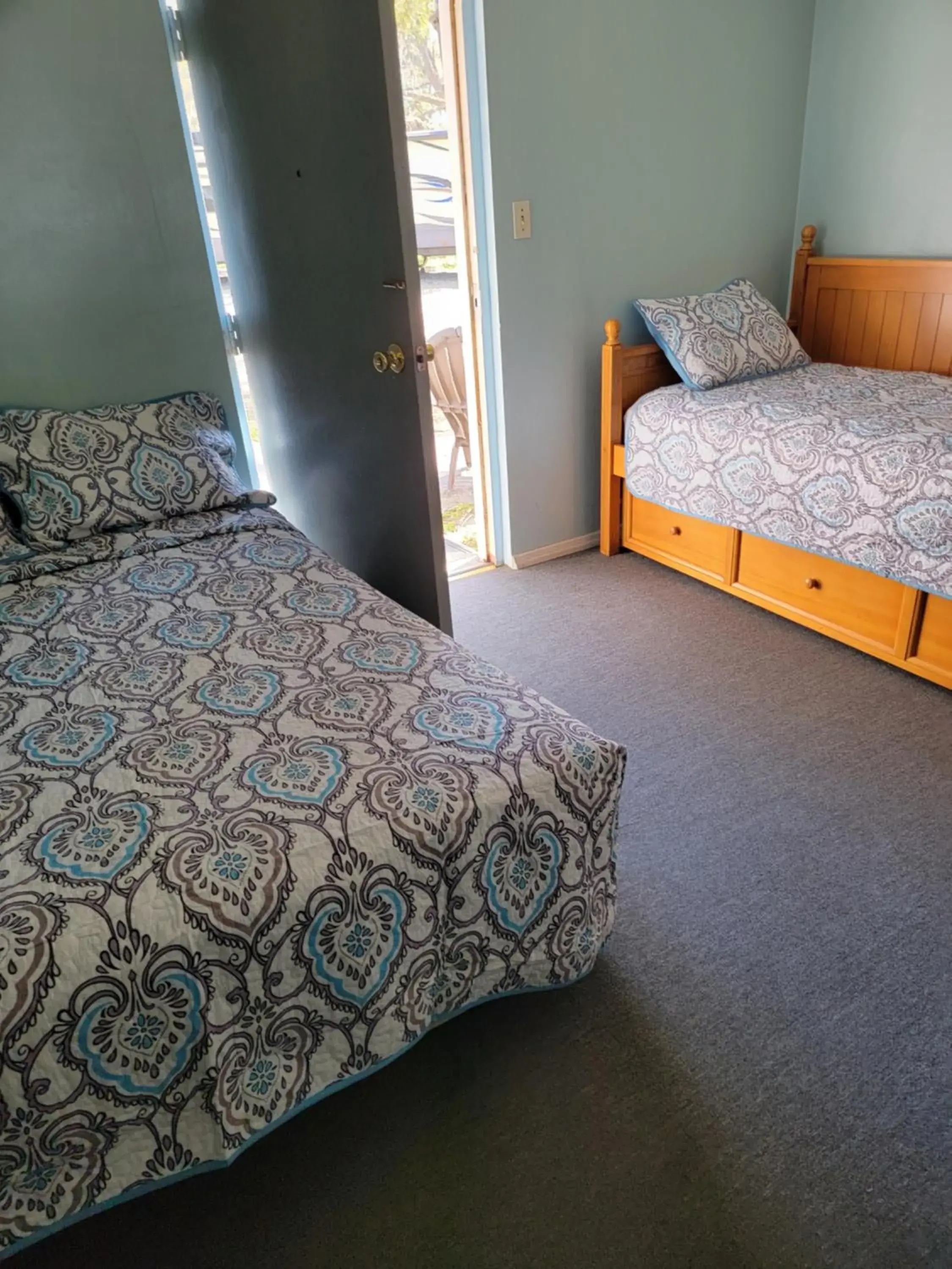 Bed in Cindy’s Motel & RV Park Bed in Cindy’s Motel & RV Park