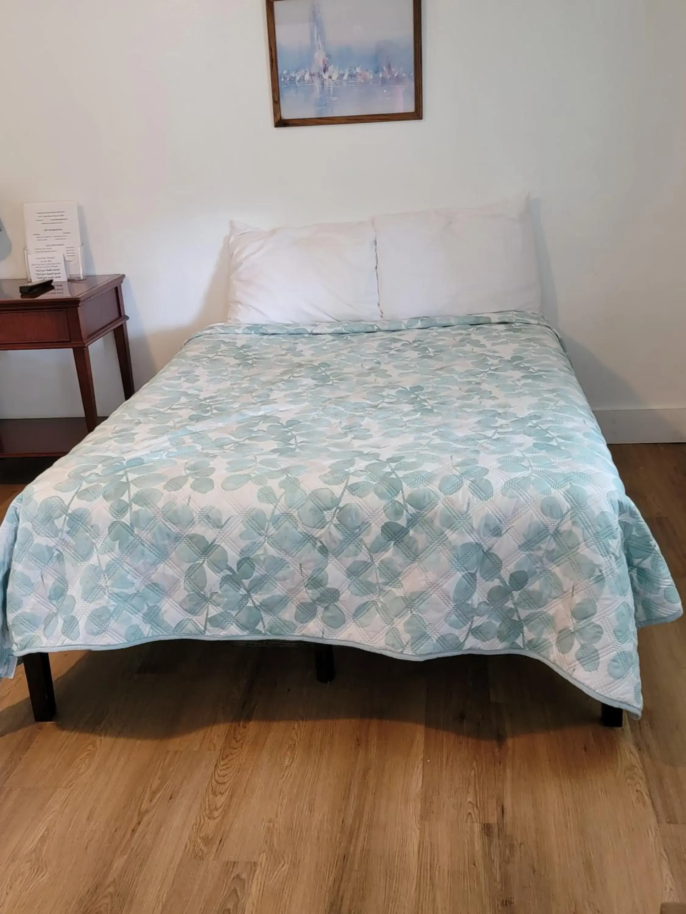 Bed in Cindy’s Motel & RV Park Bed in Cindy’s Motel & RV Park