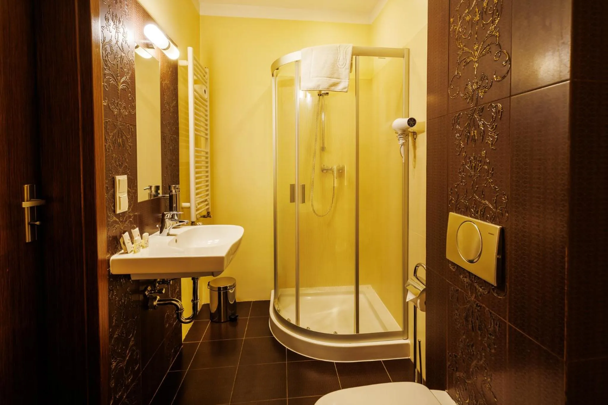 Biała Akacja Resort & Business