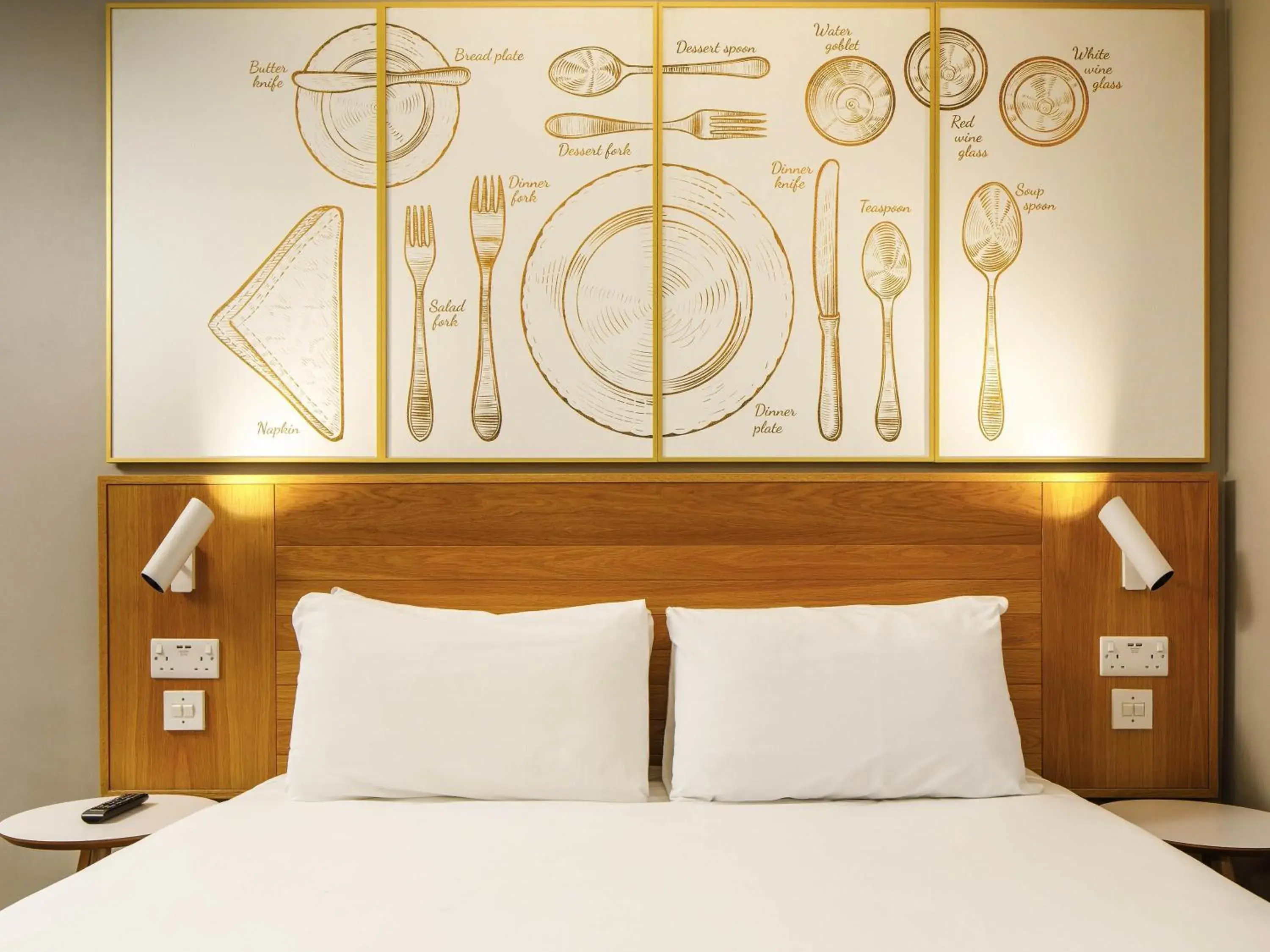 Bedroom, Bed in ibis Styles Birmingham Centre Bedroom, Bed in ibis Styles Birmingham Centre