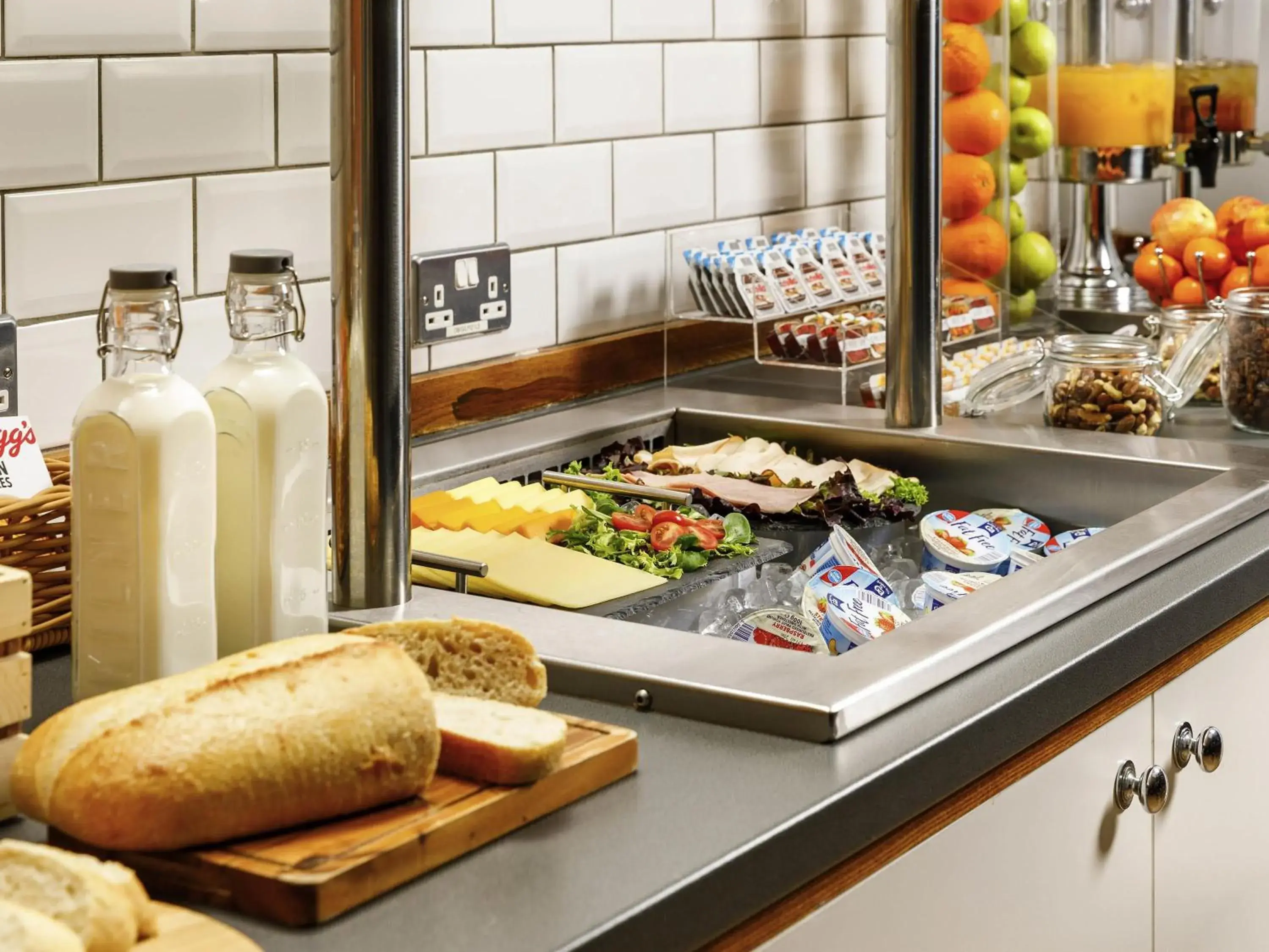 Breakfast in ibis Styles Birmingham Centre Breakfast in ibis Styles Birmingham Centre