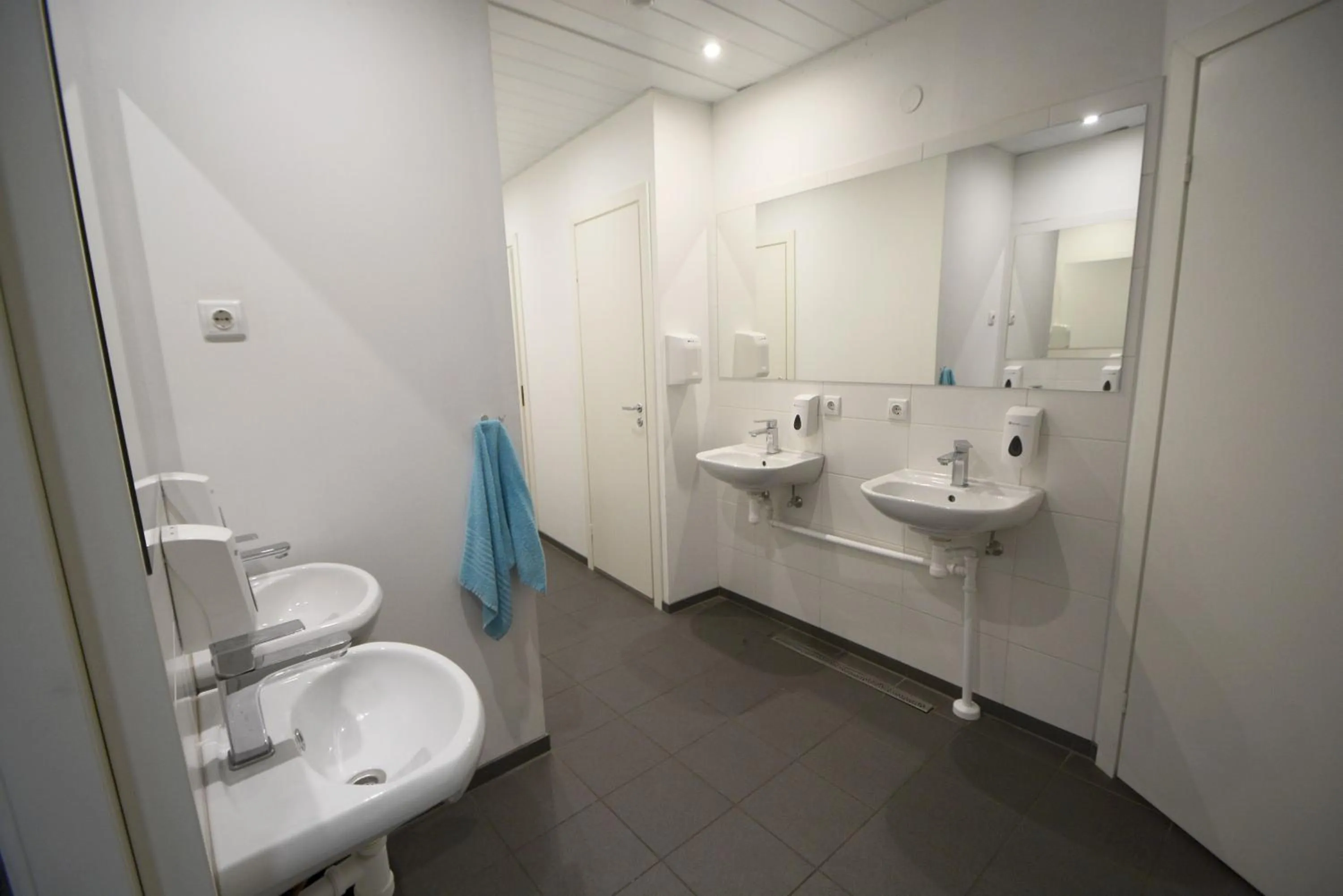 Bathroom in The Monks Bunk Hostel & Bar