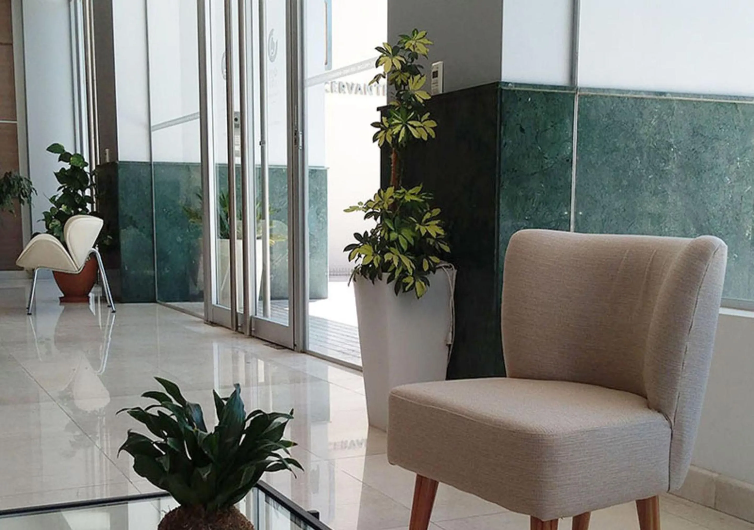 Apart Hotel Quijote by DOT Suites