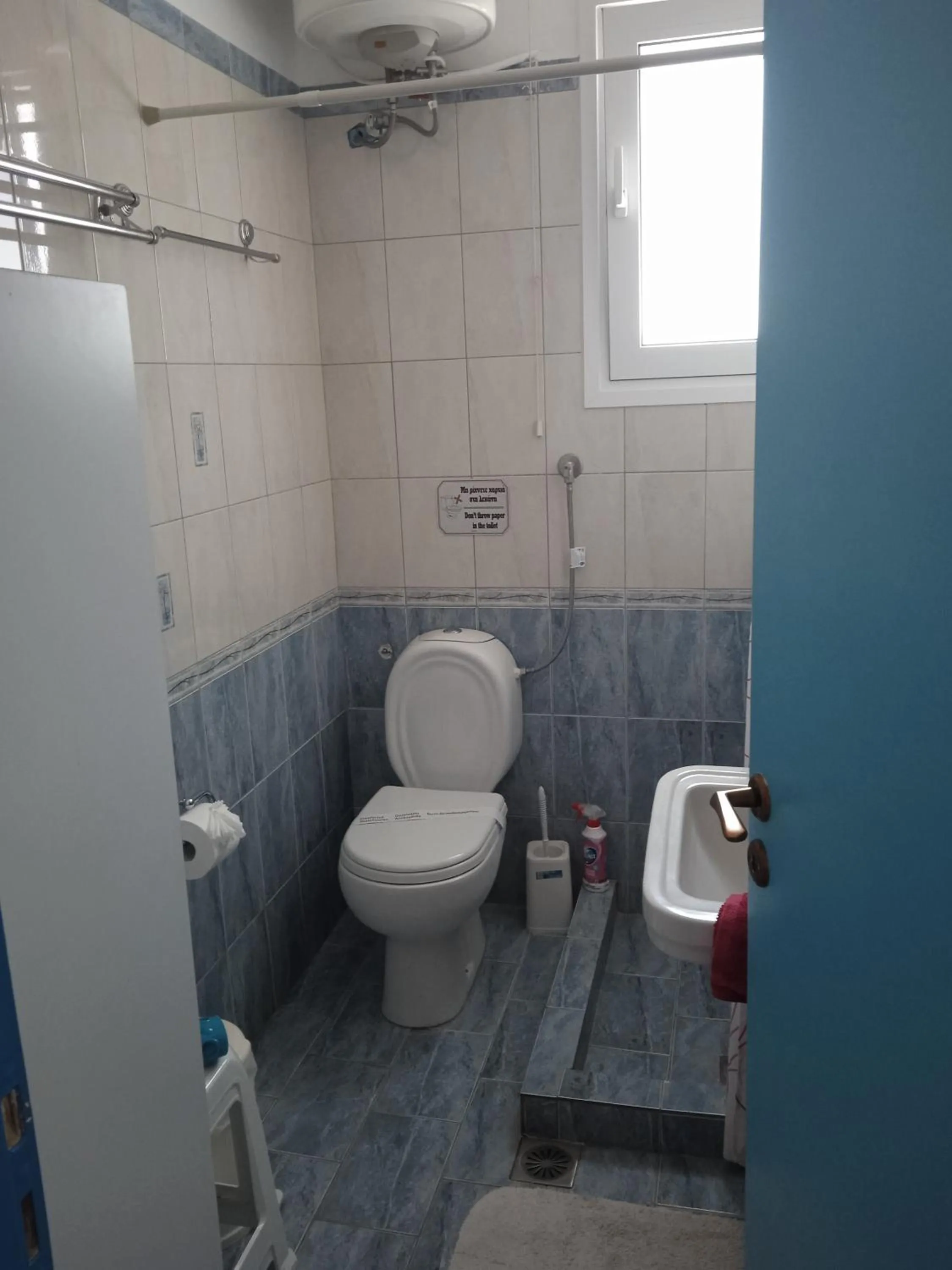 Bathroom in Hotel Fotini