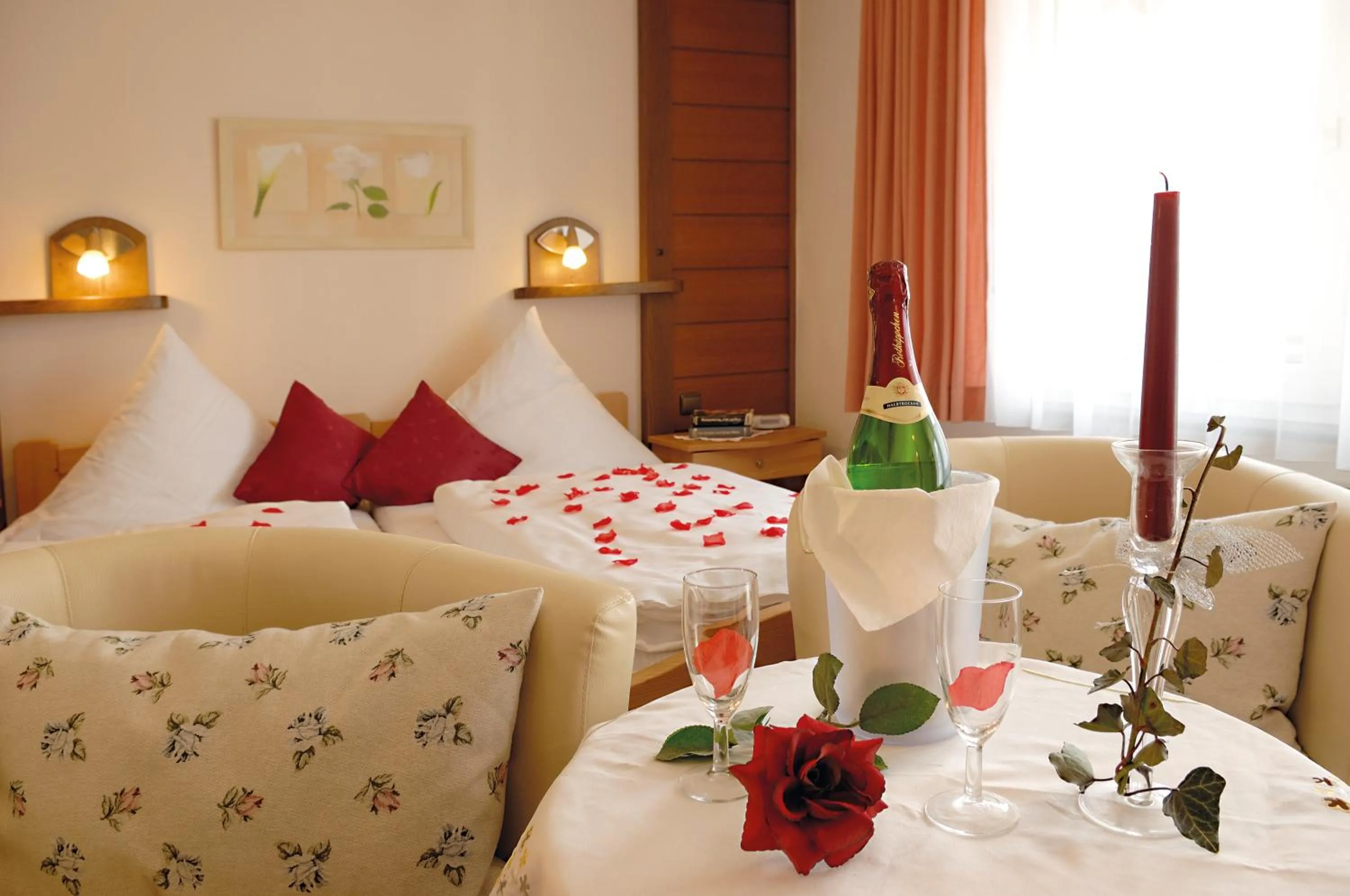 Bed in Hotel Ursula Garni
