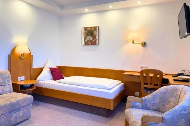 Photo of the whole room, Bed in Hotel Ursula Garni