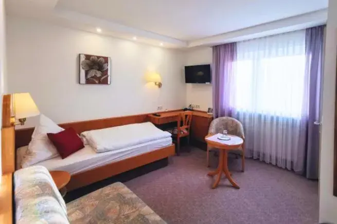Single Room in Hotel Ursula Garni Single Room in Hotel Ursula Garni