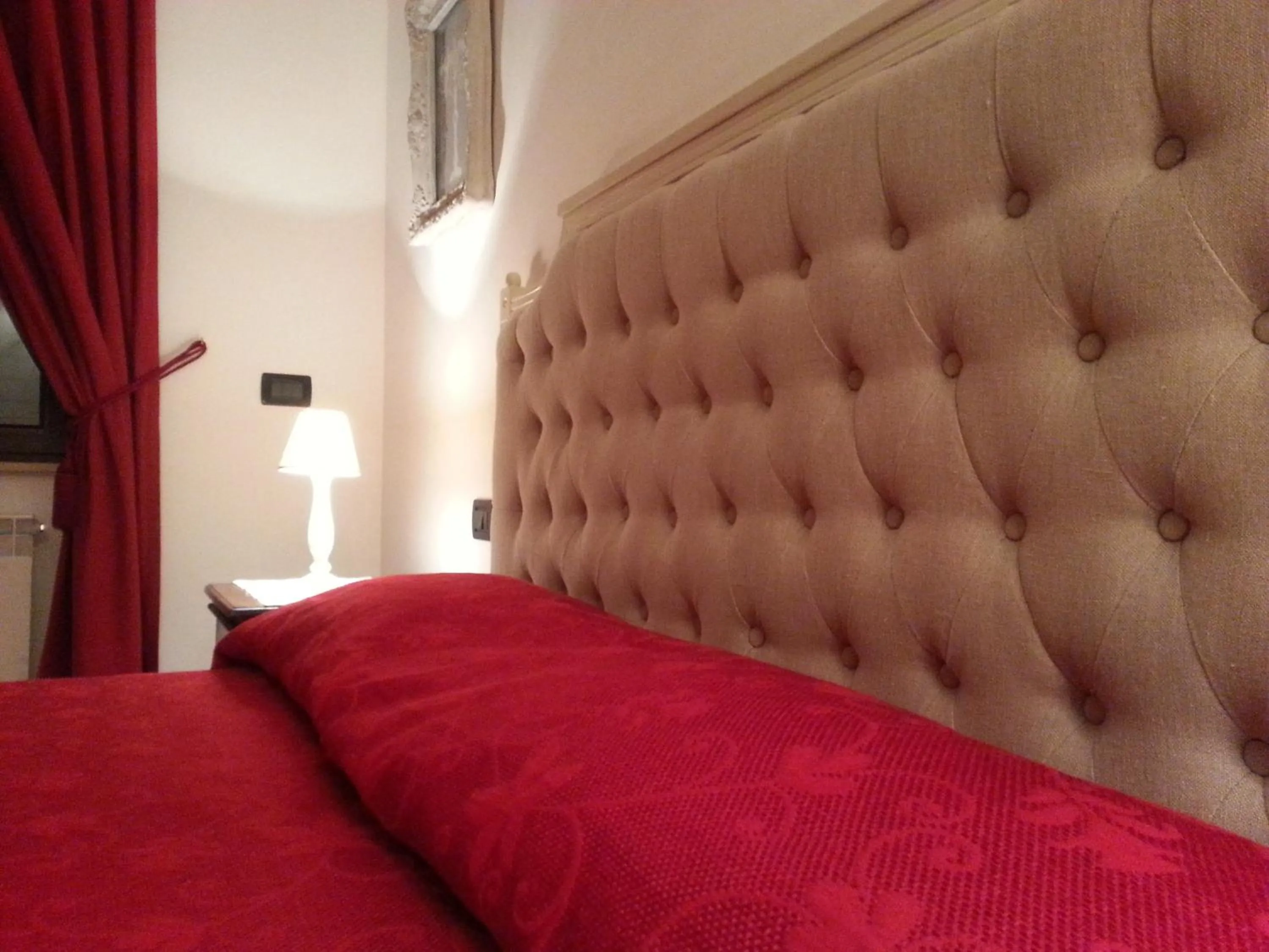 Decorative detail, Bed in Willaria Country House