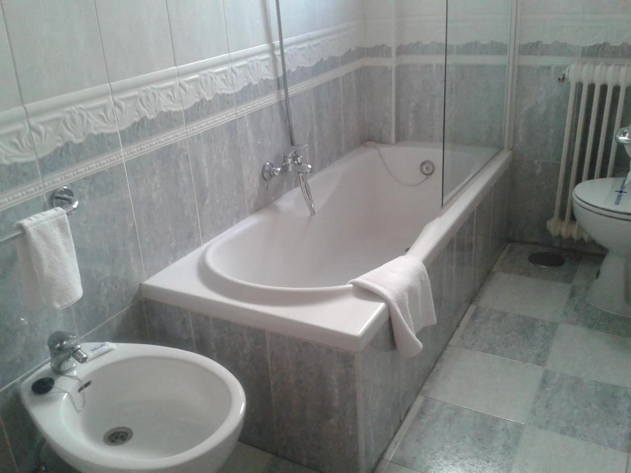 Bathroom in Hotel Nuevo Ara