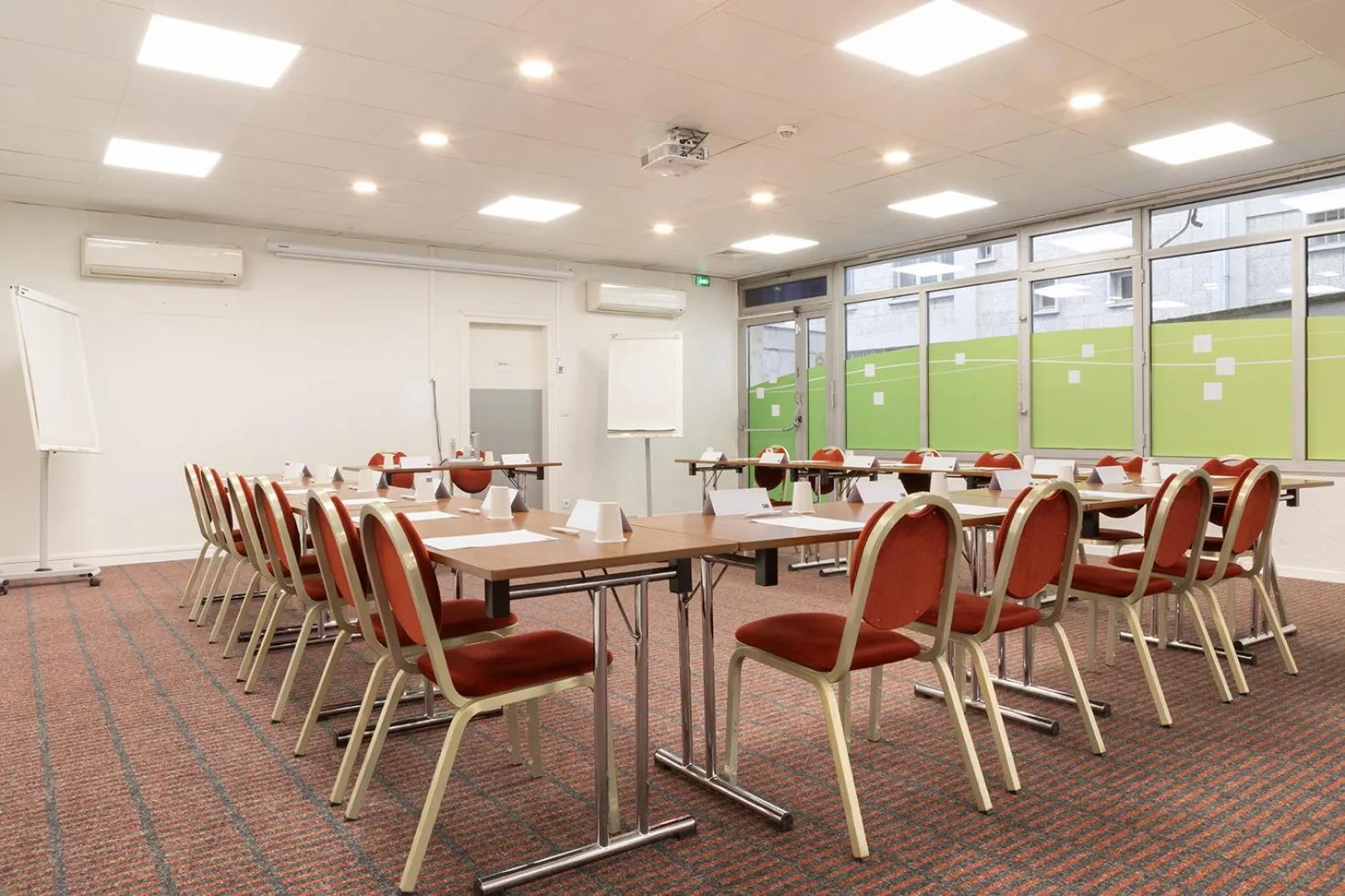 Meeting/conference room in Holiday Inn Express Amiens by IHG