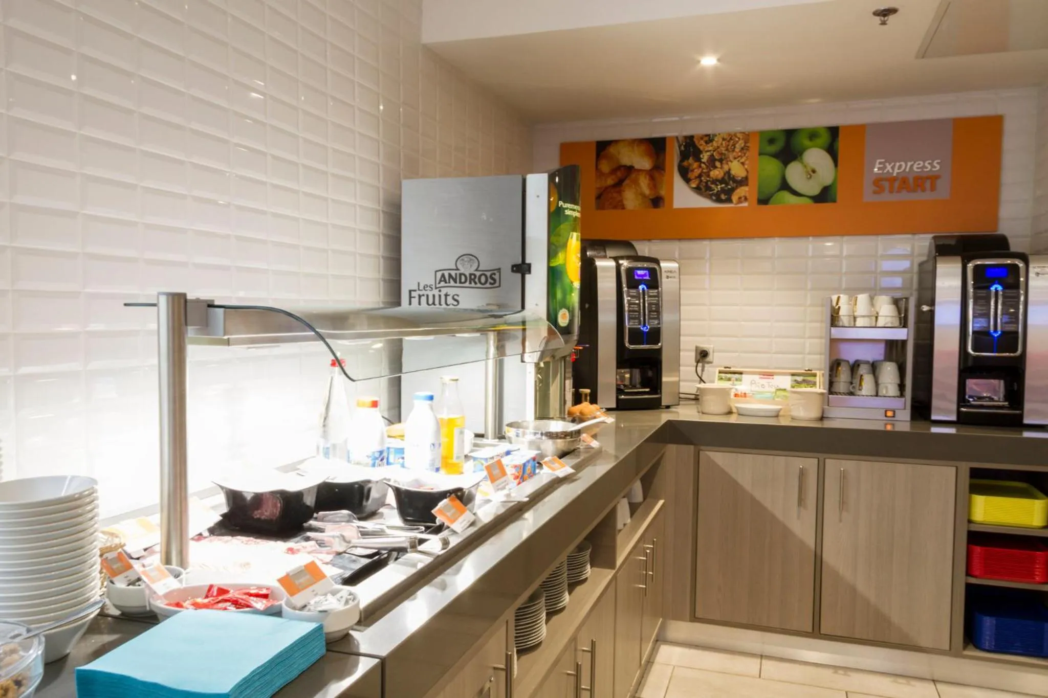 Breakfast in Holiday Inn Express Amiens by IHG